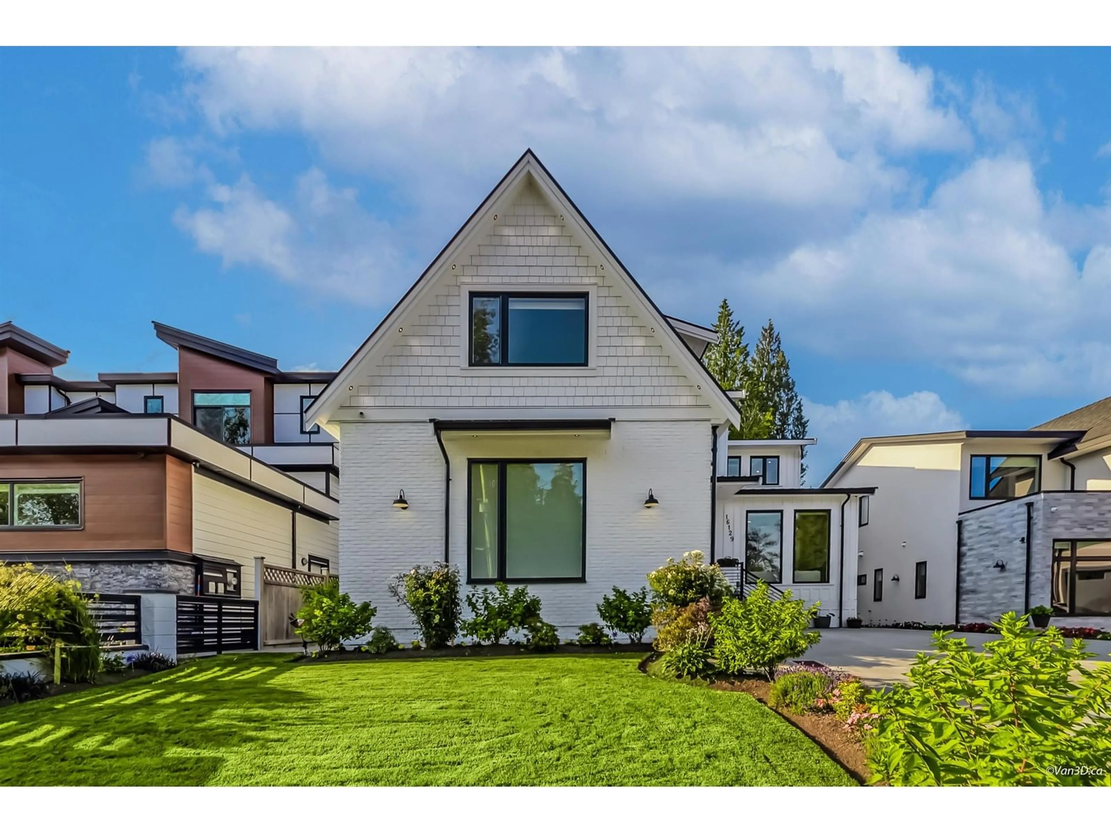 Home with vinyl exterior material, street for 16129 108, Surrey British Columbia V4N1P2