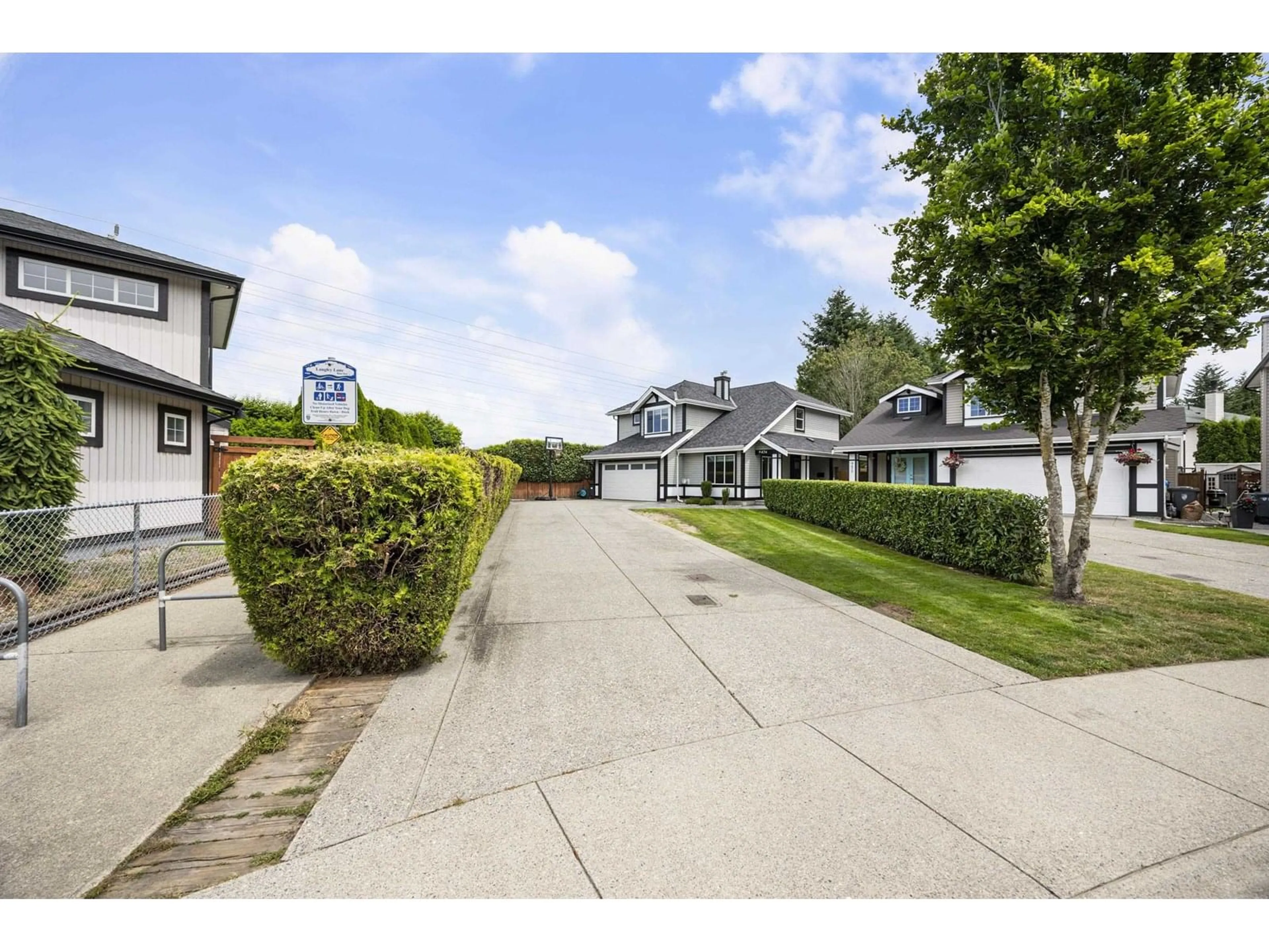 Unknown for 9476 203, Langley British Columbia V1M3Y8