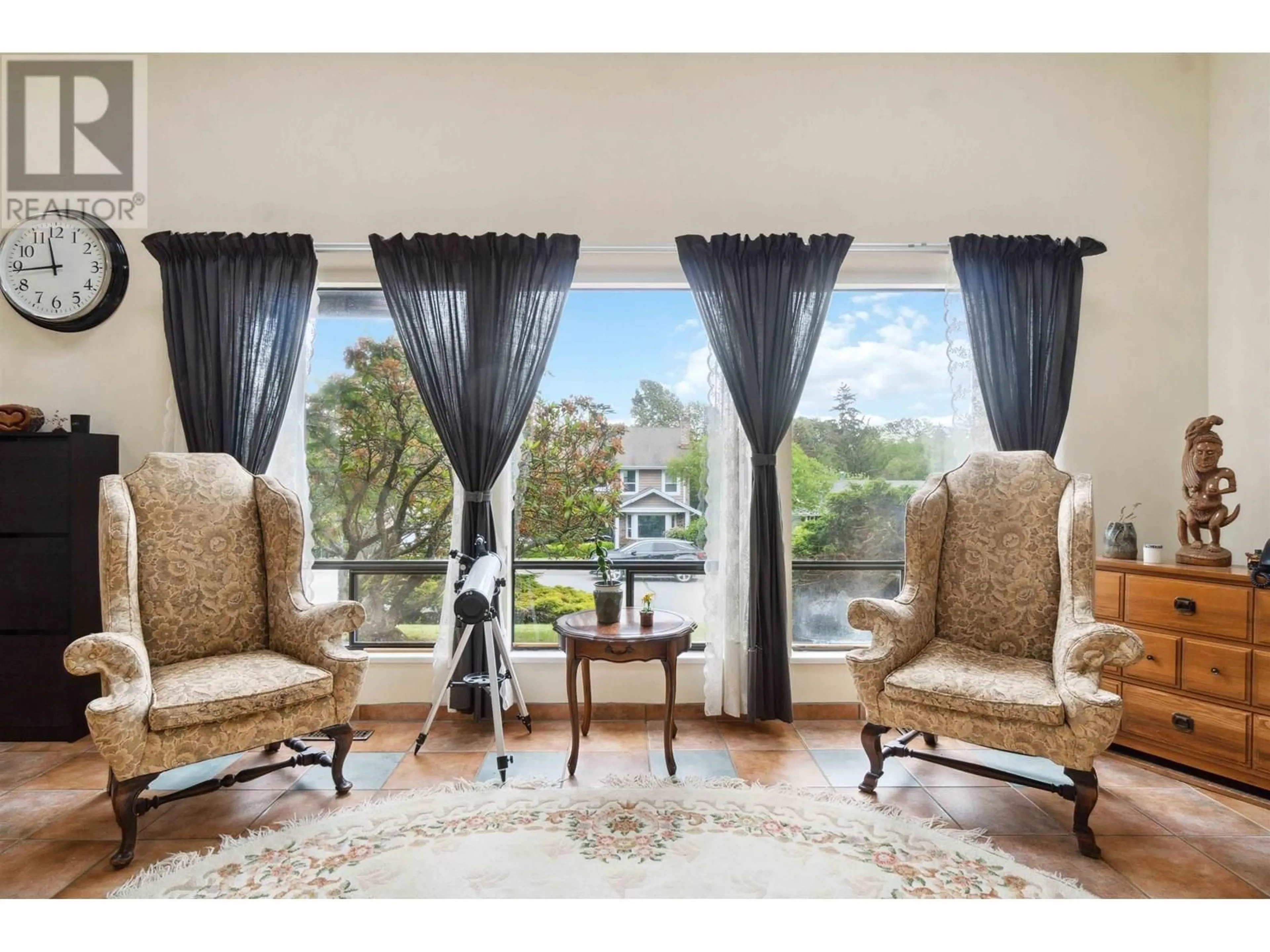 Living room with furniture, unknown for 5694 GREENLAND DRIVE, Delta British Columbia V4L2J5