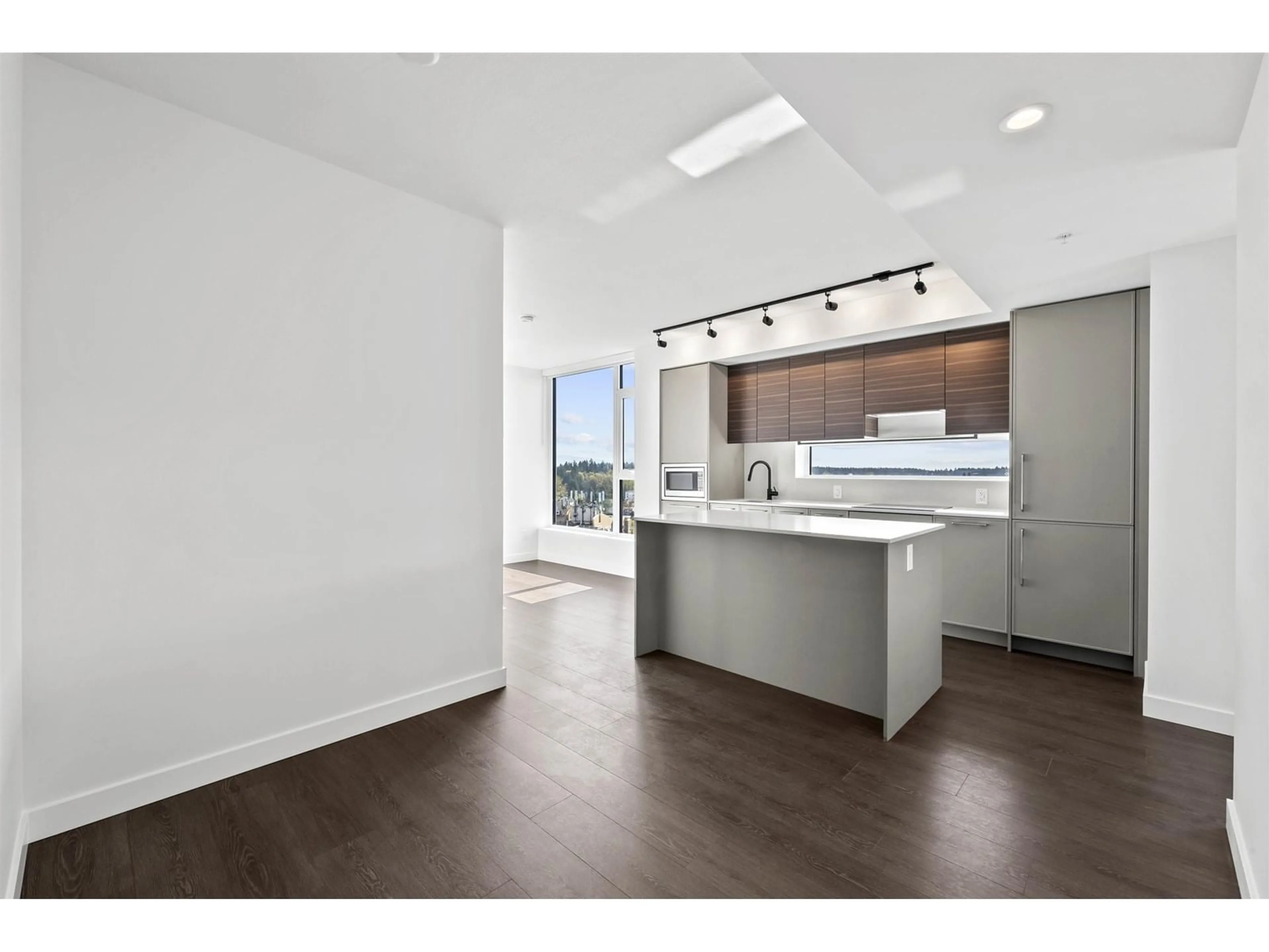 Open concept kitchen, unknown for 1809 - 13725 GEORGE JUNCTION, Surrey British Columbia V3T0V7