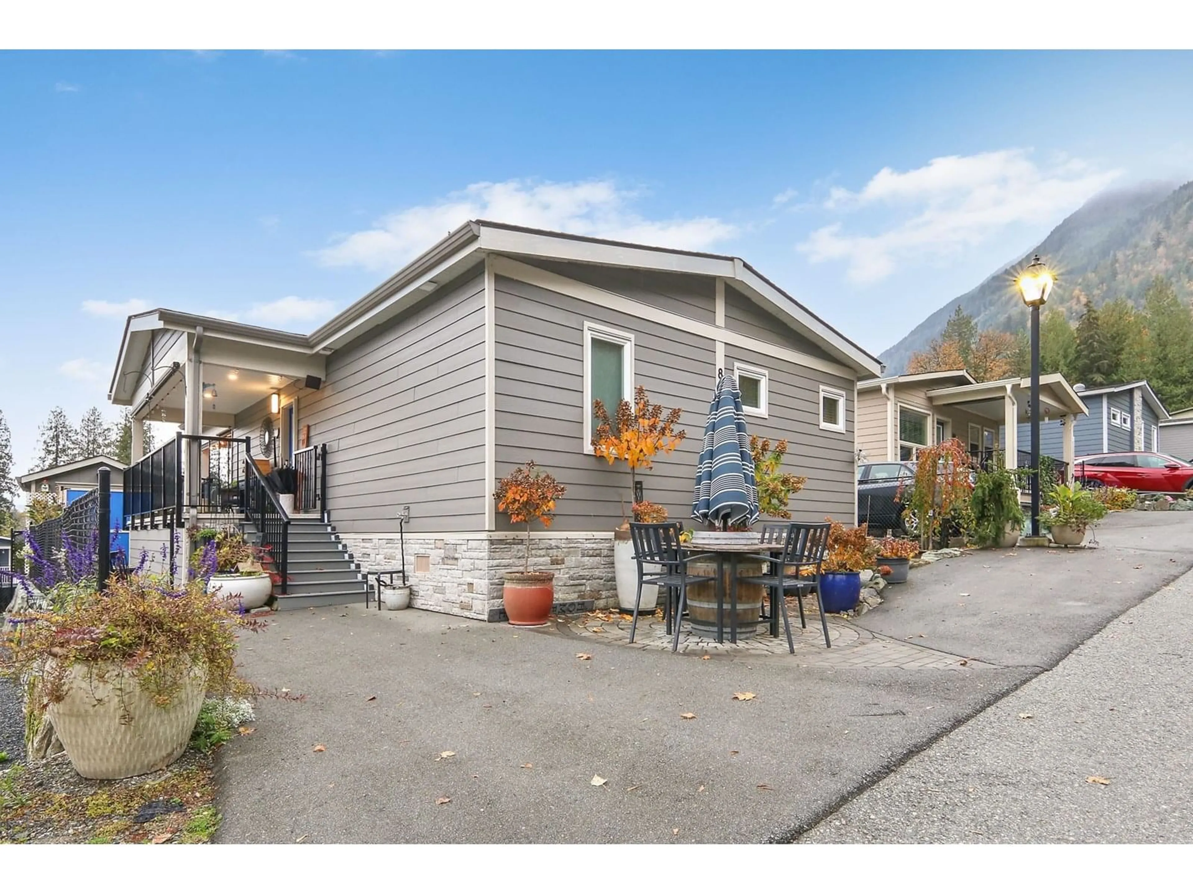 Home with vinyl exterior material, street for 88 - 53480 BRIDAL FALLS ROAD, Rosedale British Columbia V0X1X1