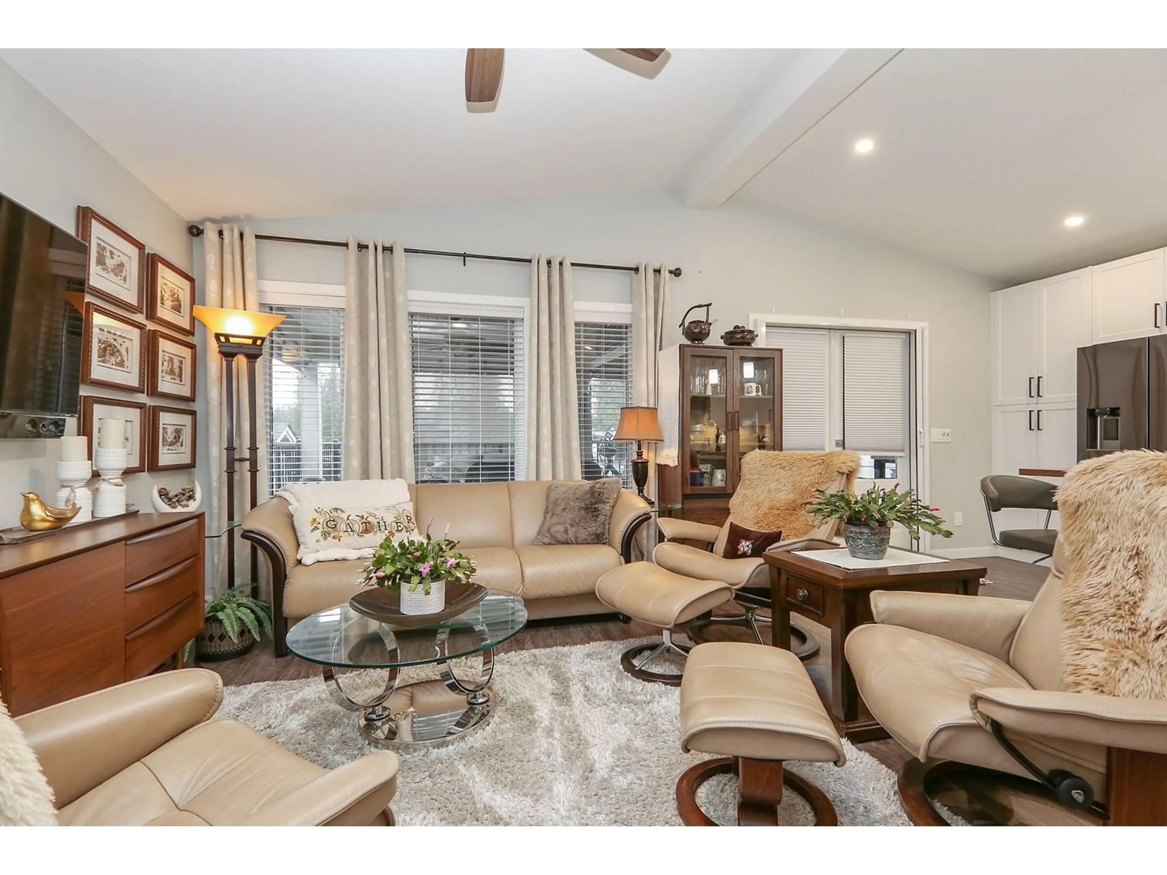 Living room with furniture, unknown for 88 - 53480 BRIDAL FALLS ROAD, Rosedale British Columbia V0X1X1