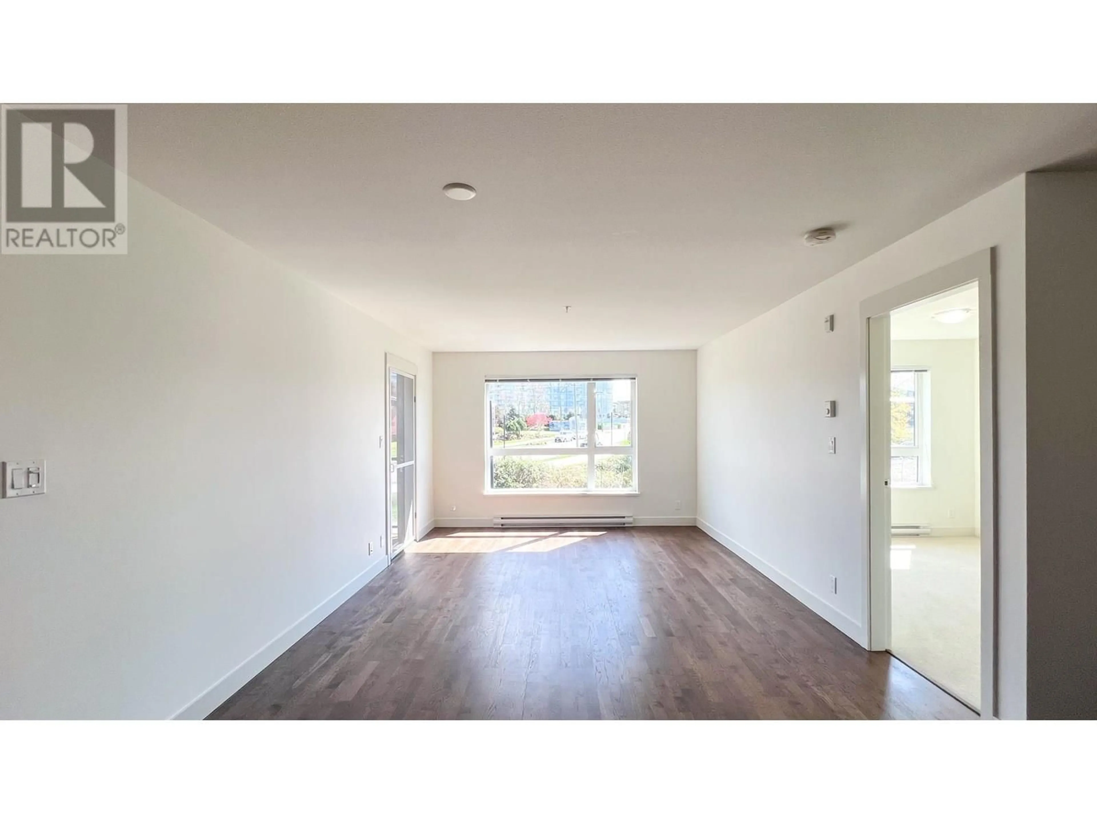 A pic of a room for 331 - 7088 14TH AVENUE, Burnaby British Columbia V3N0E7