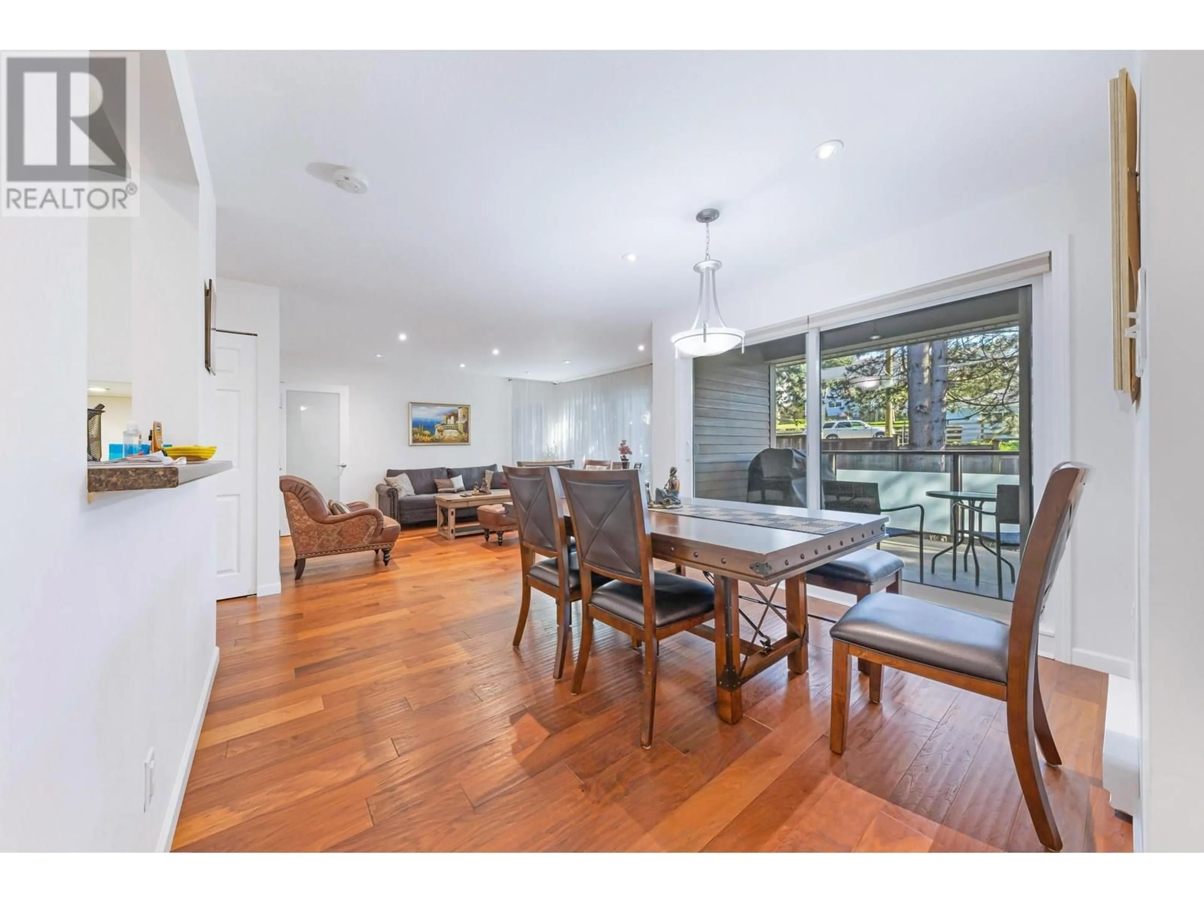 Dining room, wood/laminate floor for 303 - 3950 LINWOOD STREET, Burnaby British Columbia V5G4R5