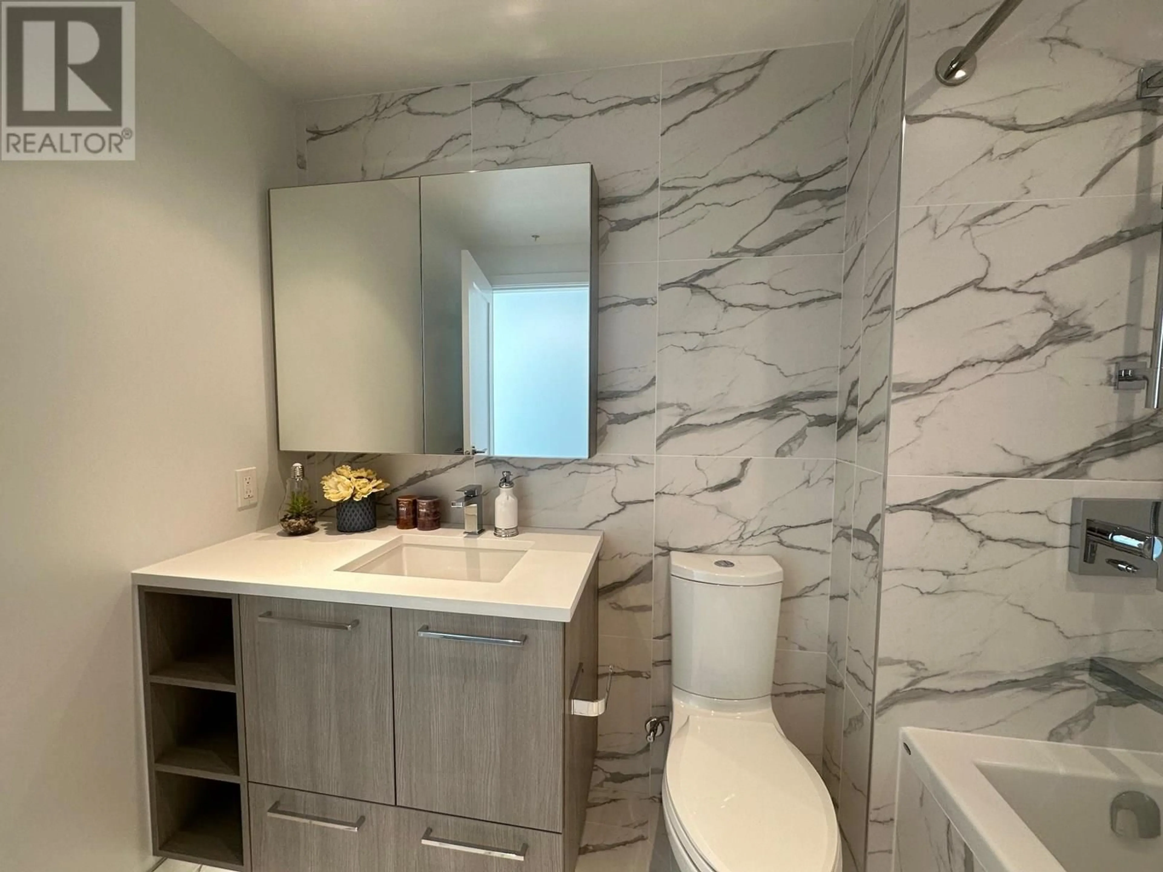 Contemporary bathroom, ceramic/tile floor for 301 - 8160 MCMYN WAY, Richmond British Columbia V6X0V2