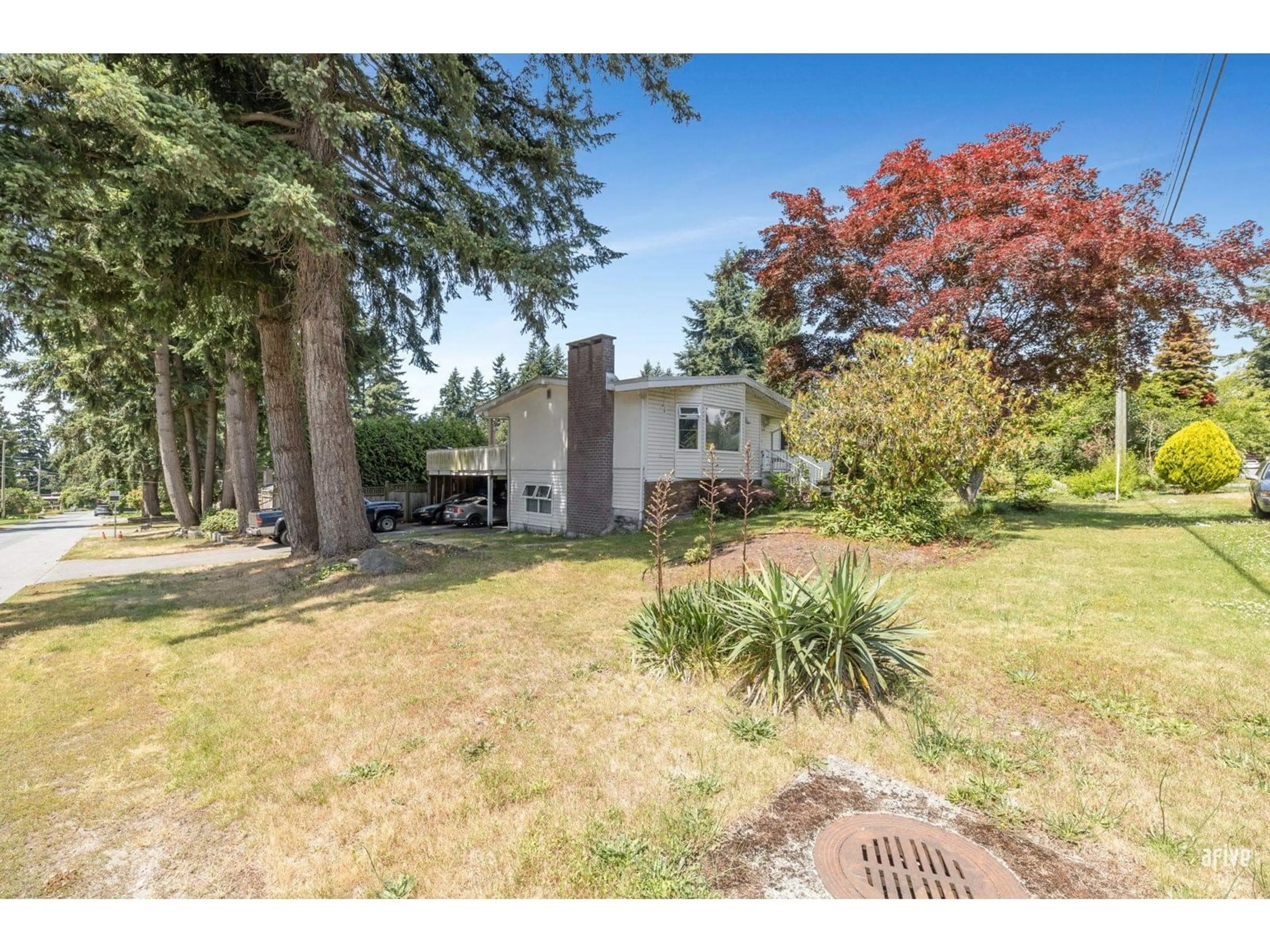 A pic from outside/outdoor area/front of a property/back of a property/a pic from drone, water/lake/river/ocean view for 5639 ABBEY, Delta British Columbia V4E1B7
