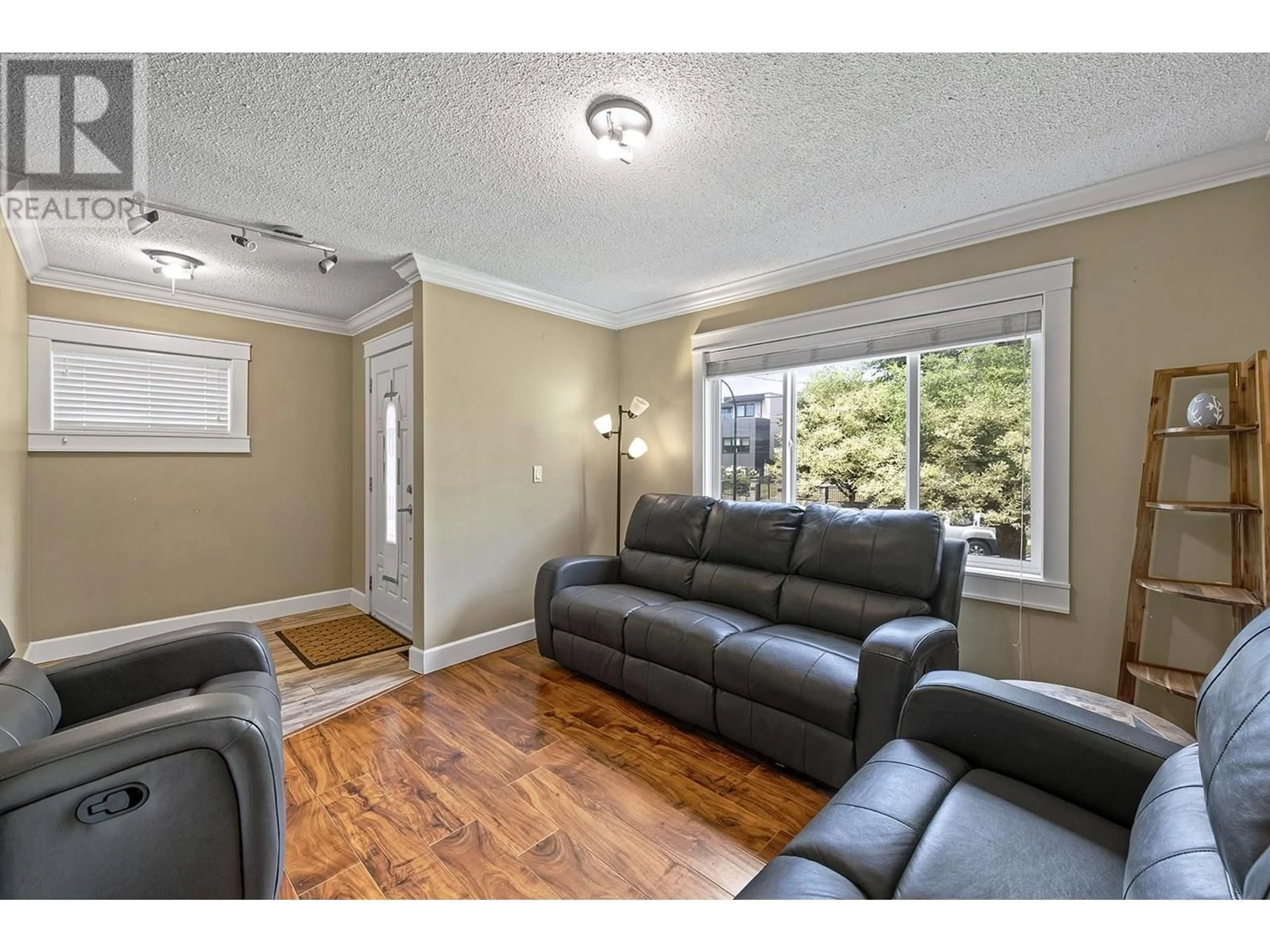 Living room with furniture, unknown for 956 54TH AVENUE, Vancouver British Columbia V5X1L7