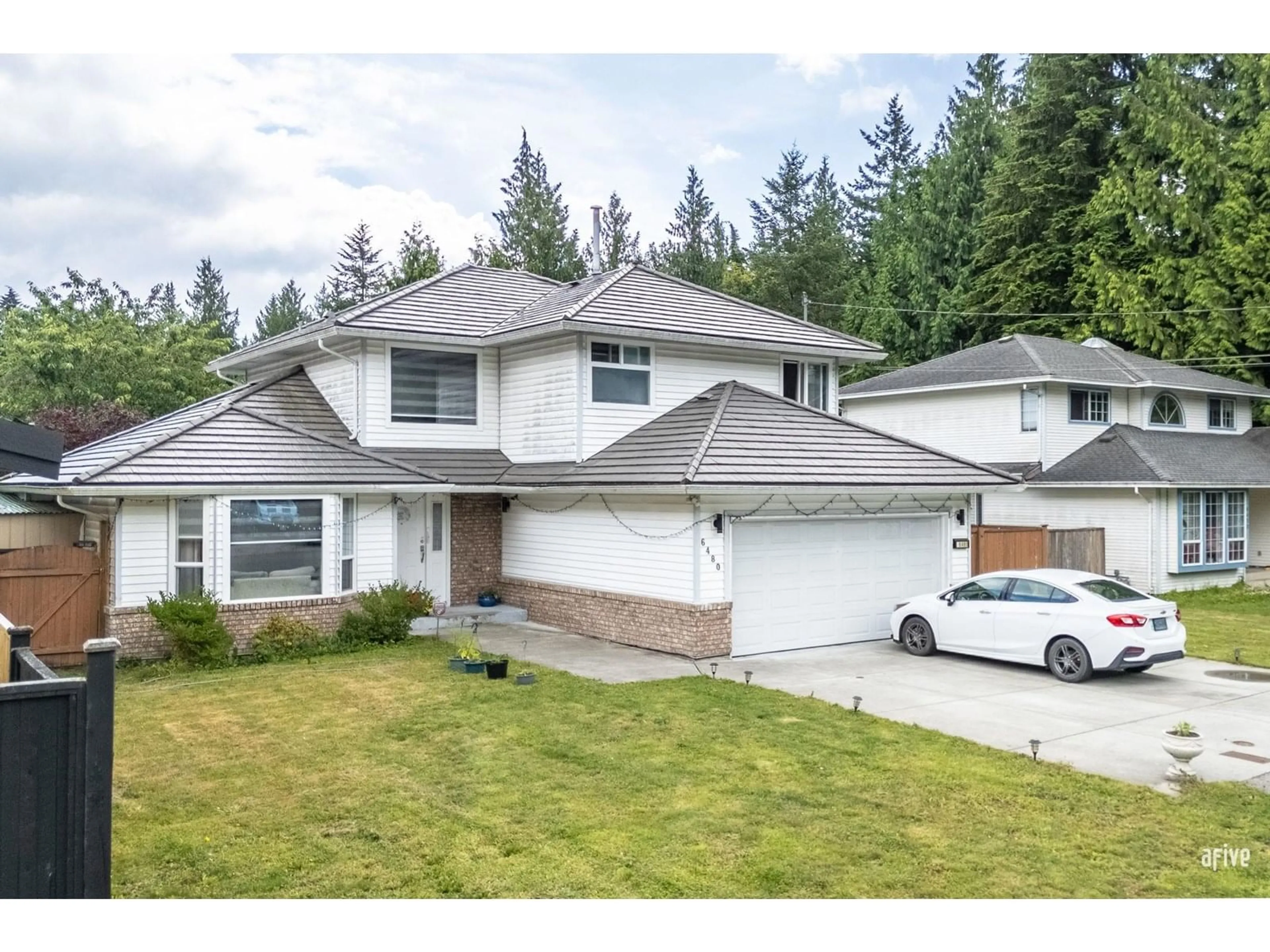 Home with vinyl exterior material, street for 6480 138, Surrey British Columbia V3W5G6