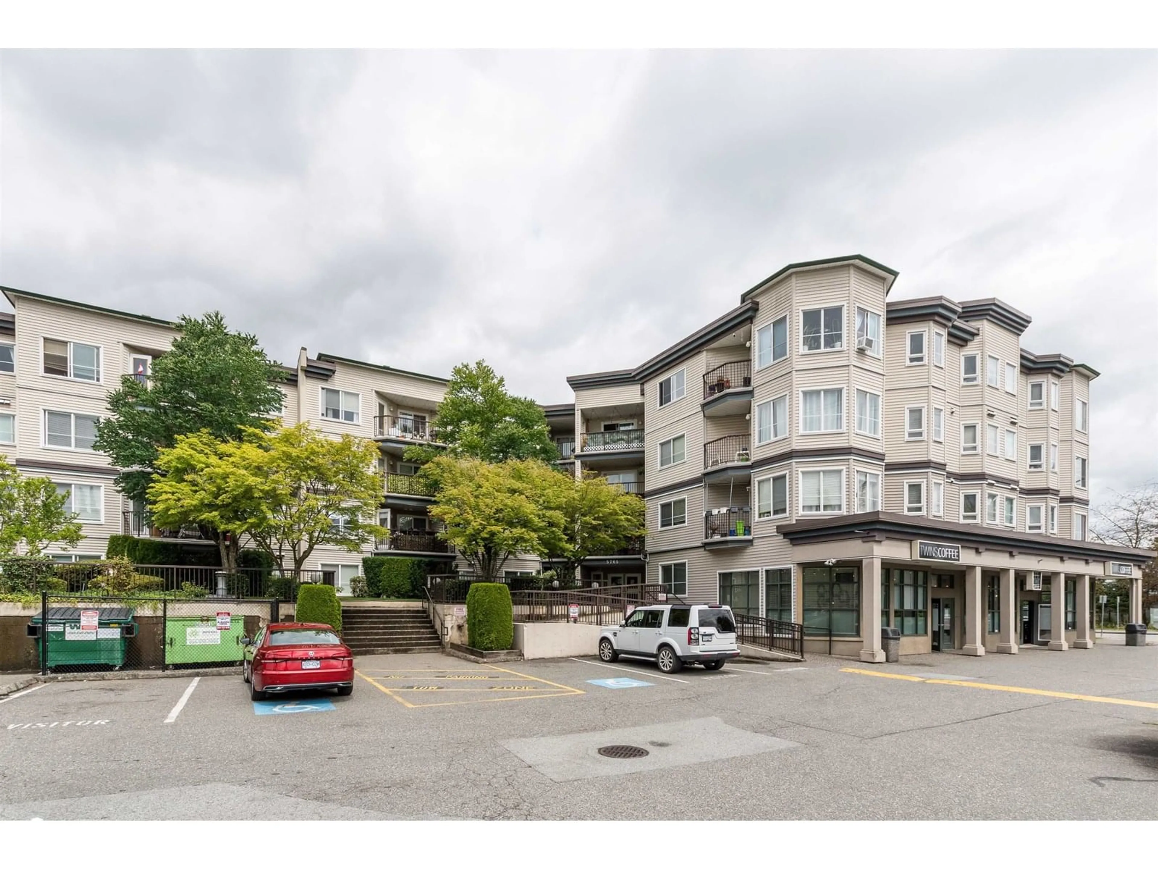 Unknown for 402 - 5765 GLOVER, Langley British Columbia V3A8M8