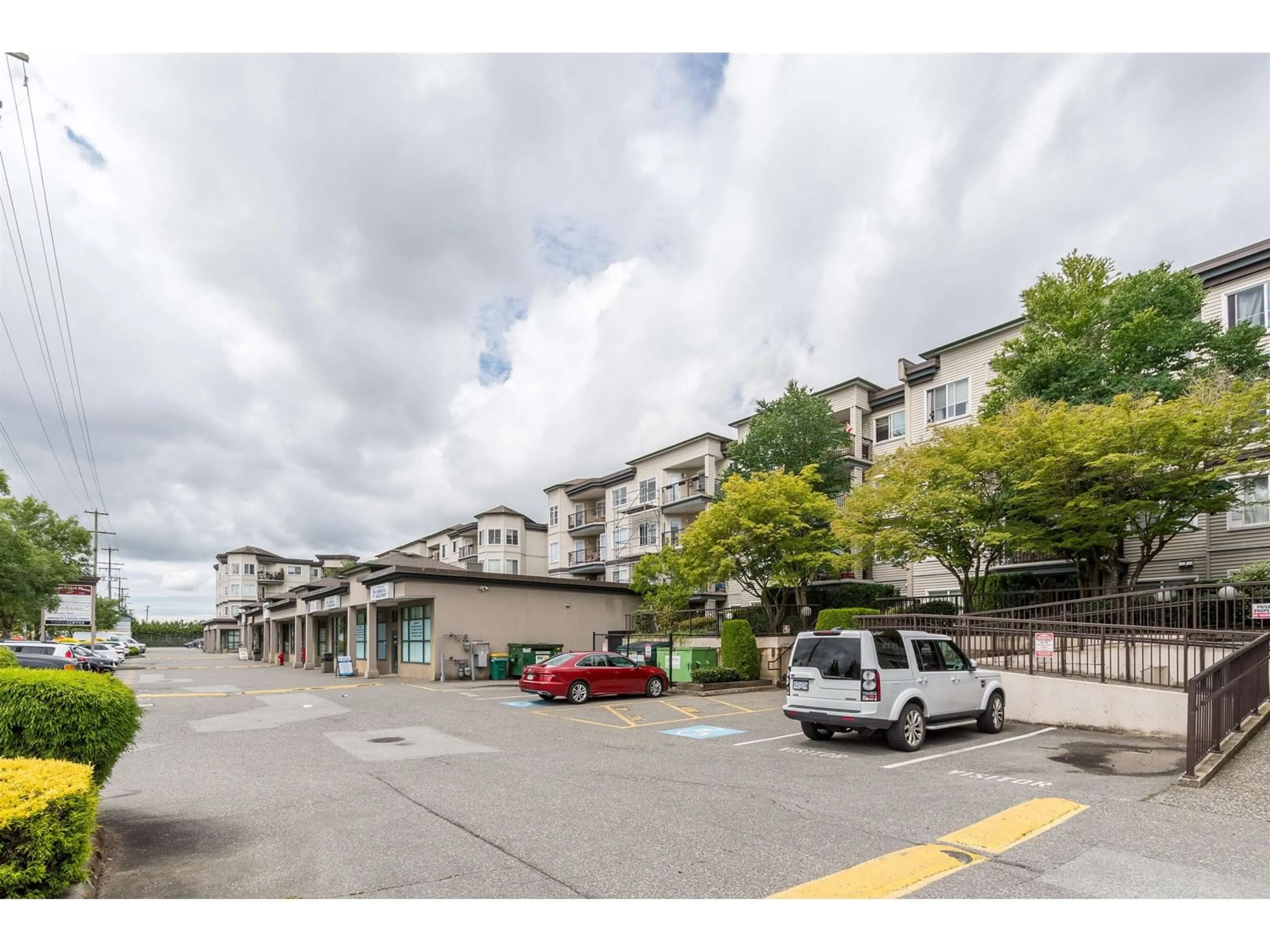 Unknown for 402 - 5765 GLOVER, Langley British Columbia V3A8M8