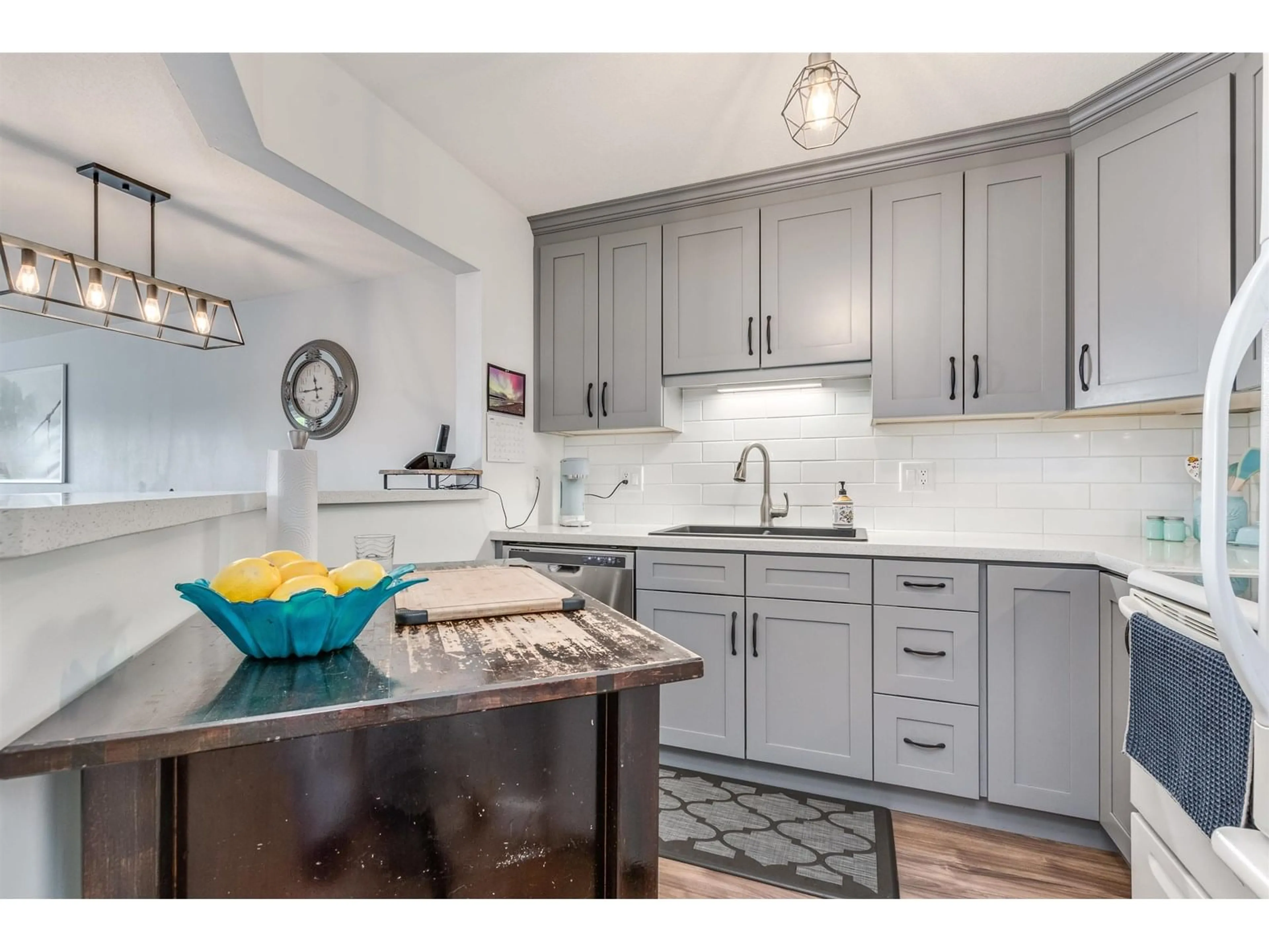 Open concept kitchen, unknown for 402 - 5765 GLOVER, Langley British Columbia V3A8M8