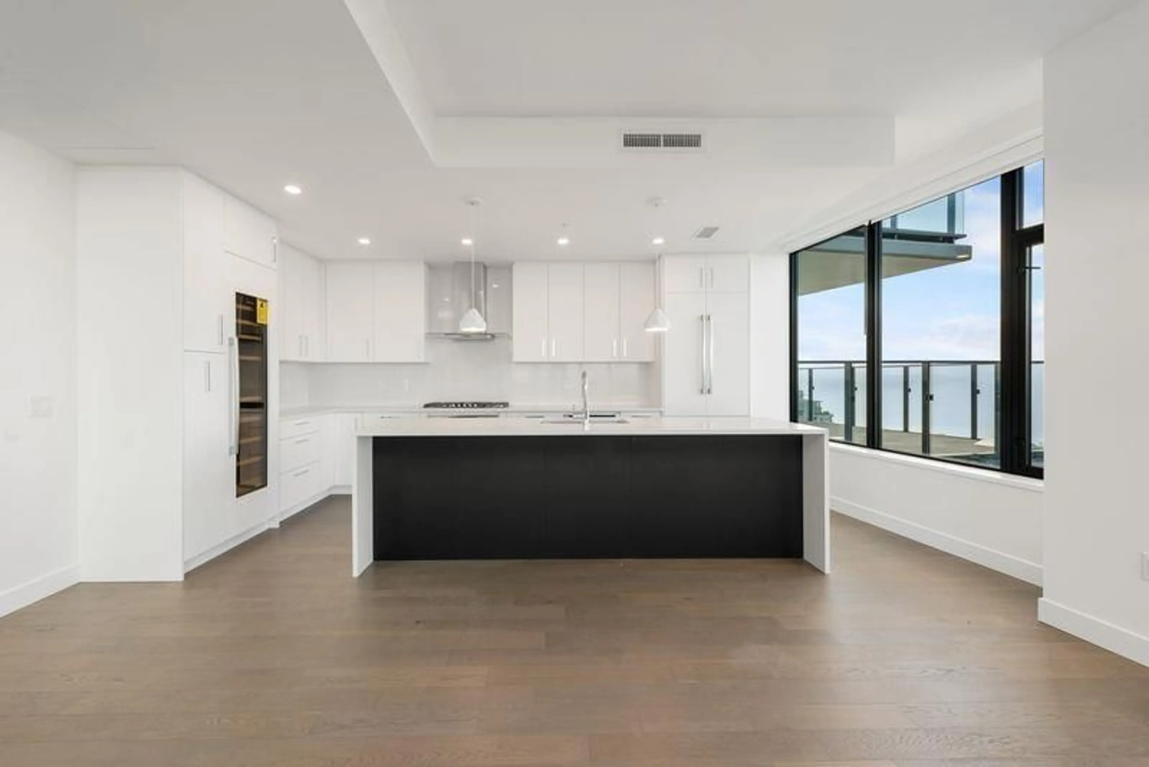 Contemporary kitchen, ceramic/tile floor for 2503 - 1588 JOHNSTON, White Rock British Columbia V4B0C5