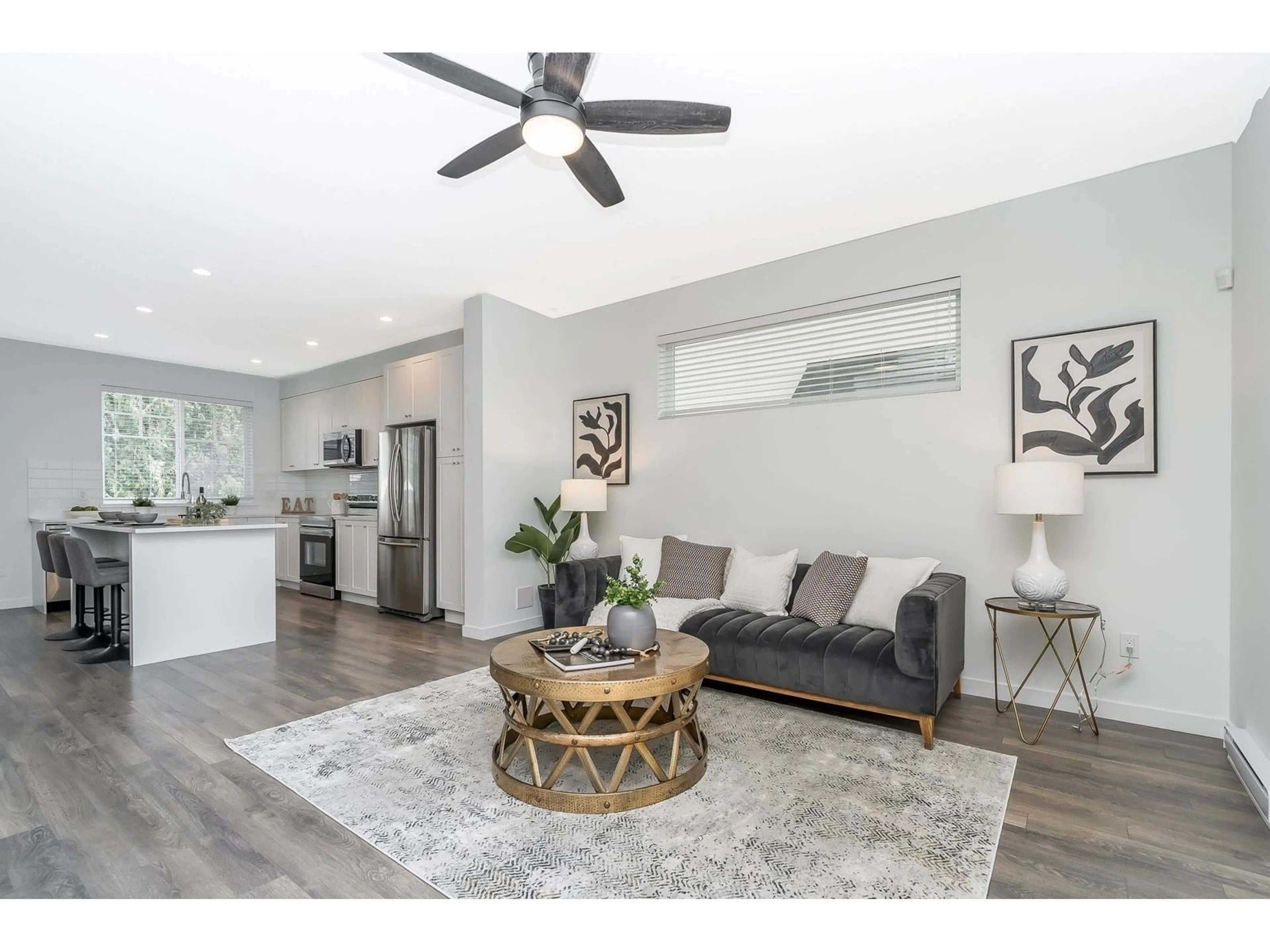 Living room with furniture, unknown for 105 - 15850 85, Surrey British Columbia V4N6W2