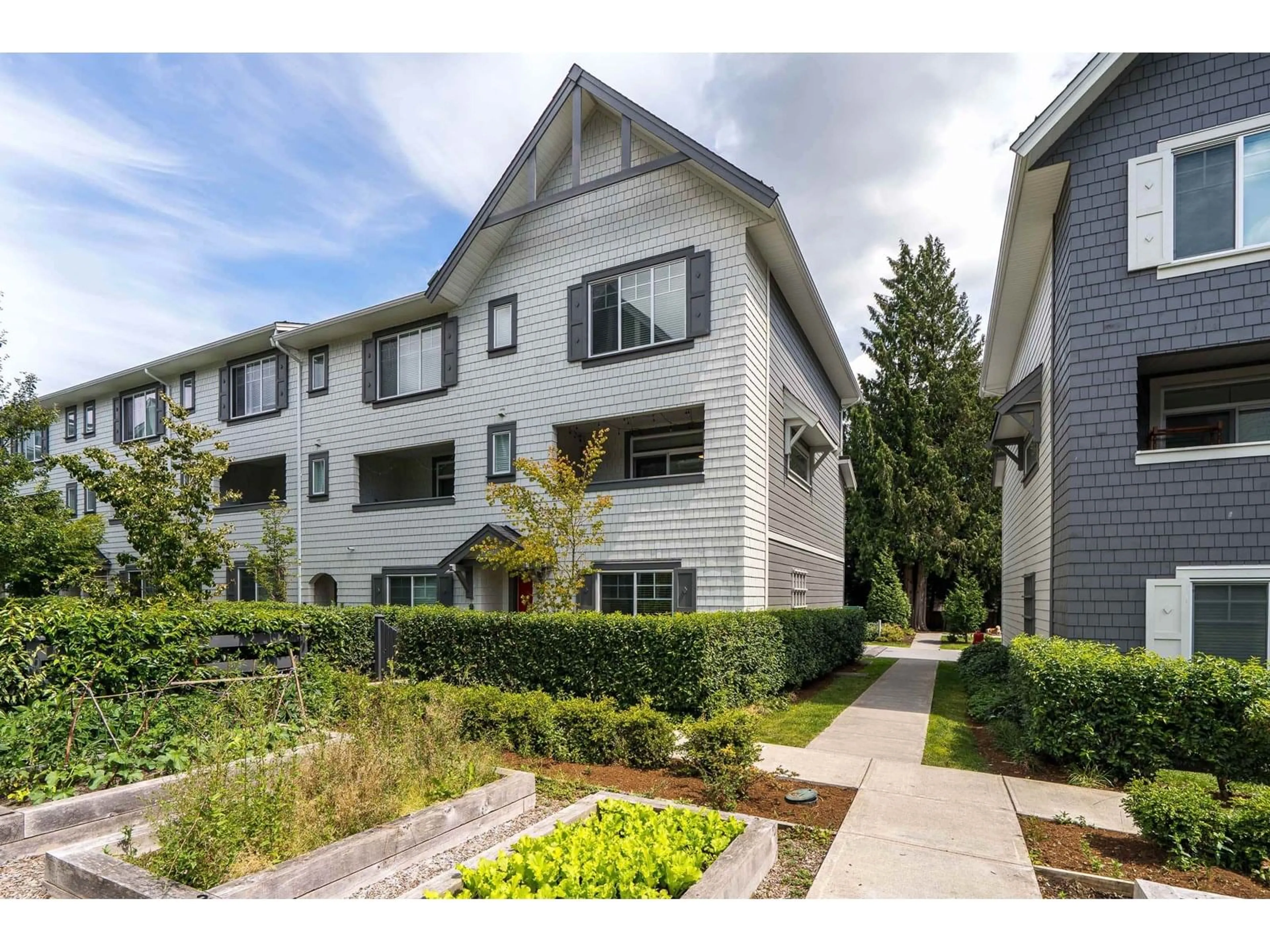 Patio, street for 105 - 15850 85, Surrey British Columbia V4N6W2