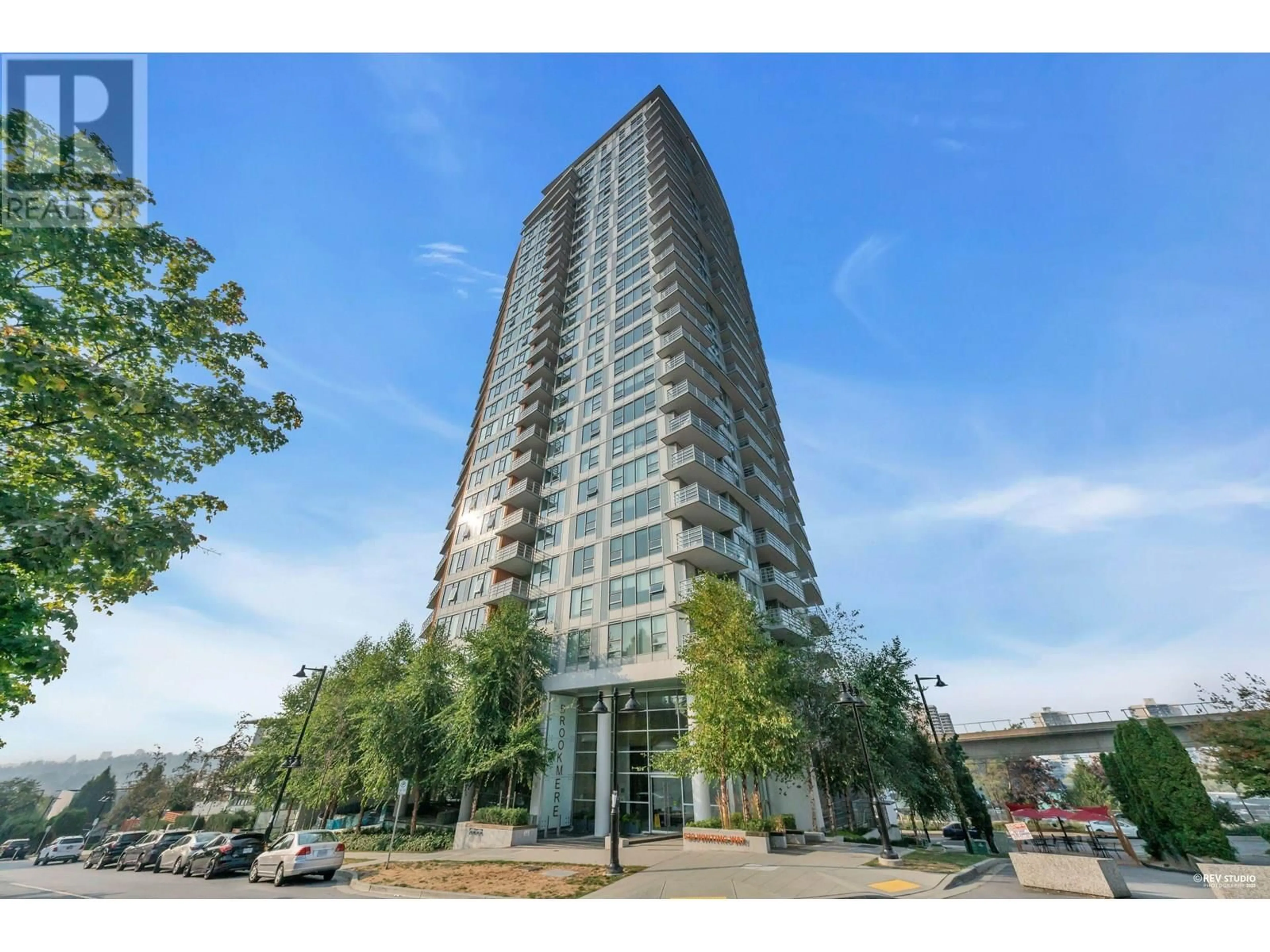 Indoor foyer for 505 - 530 WHITING WAY, Coquitlam British Columbia V3J0J4