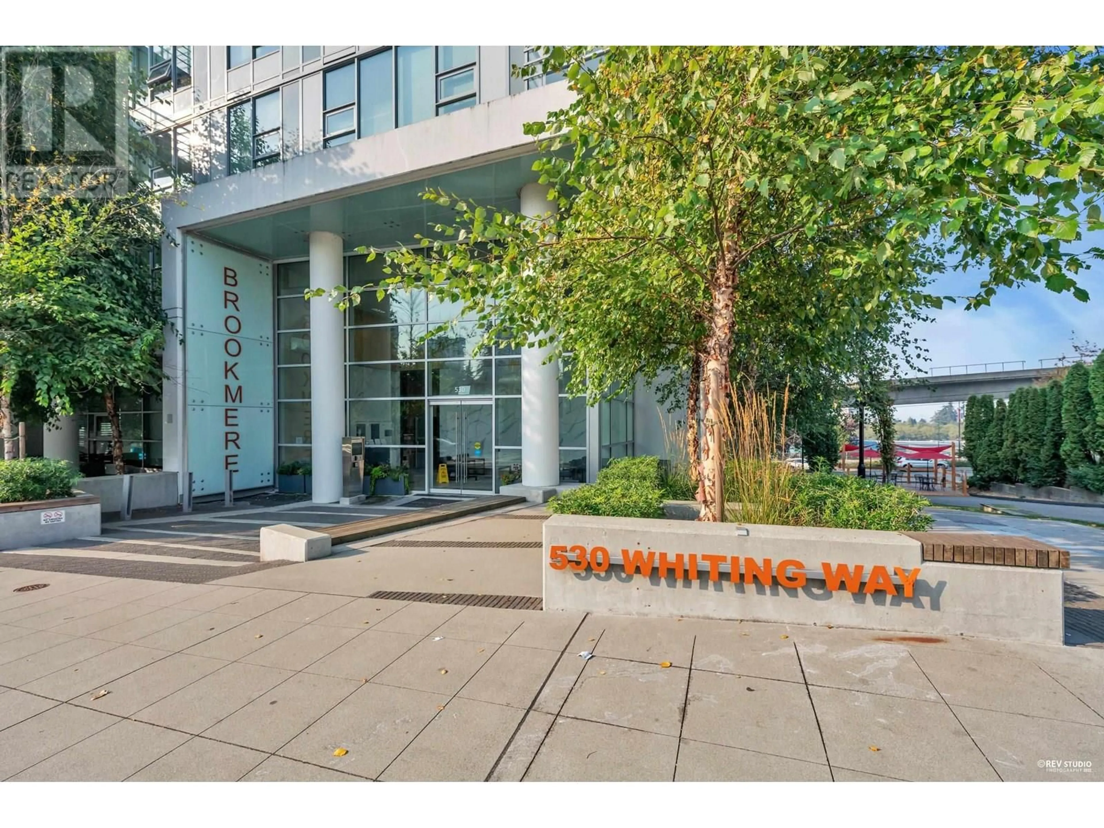 Indoor foyer for 505 - 530 WHITING WAY, Coquitlam British Columbia V3J0J4