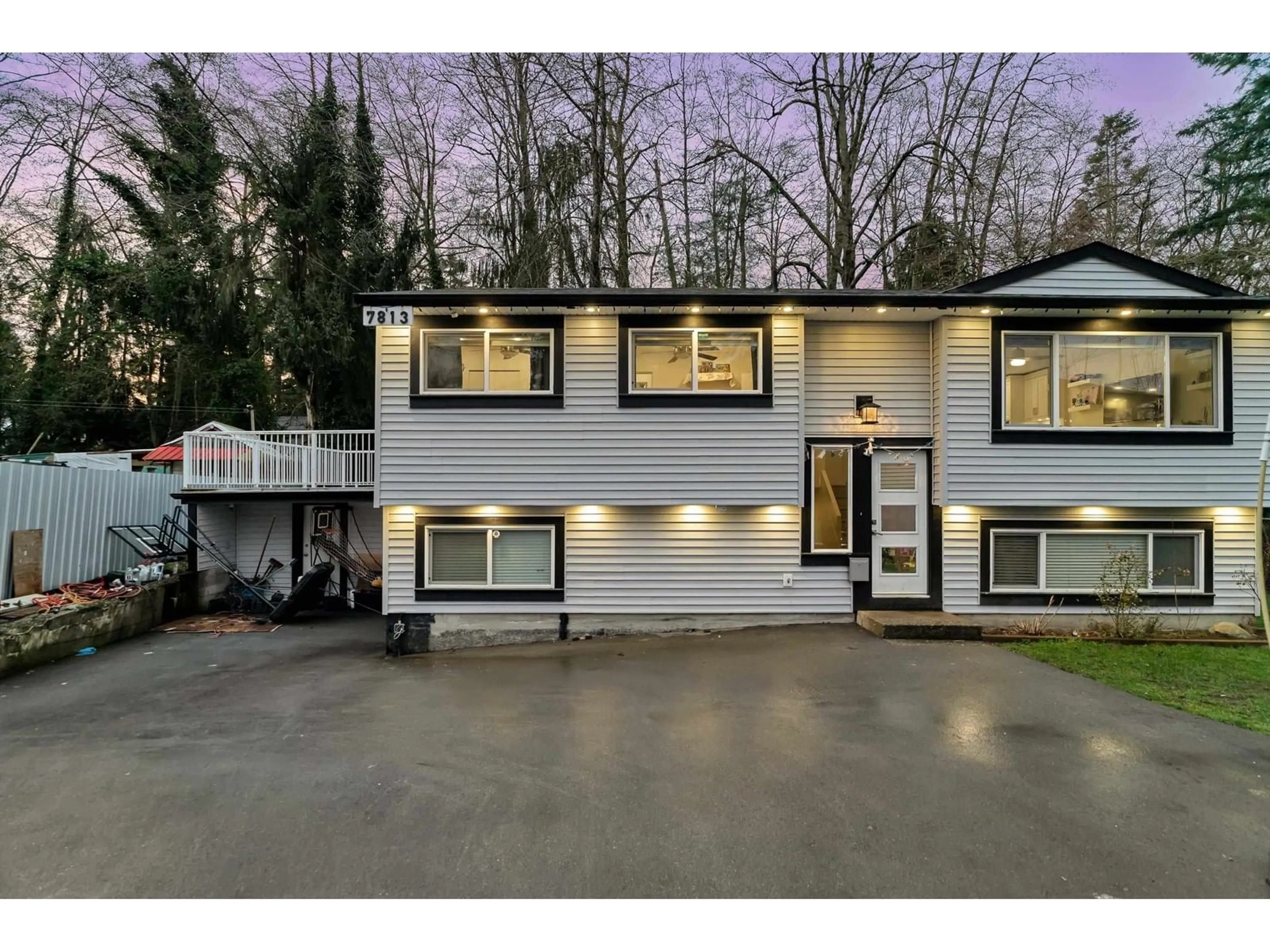 Home with vinyl exterior material, street for 7813 140, Surrey British Columbia V3W5K1