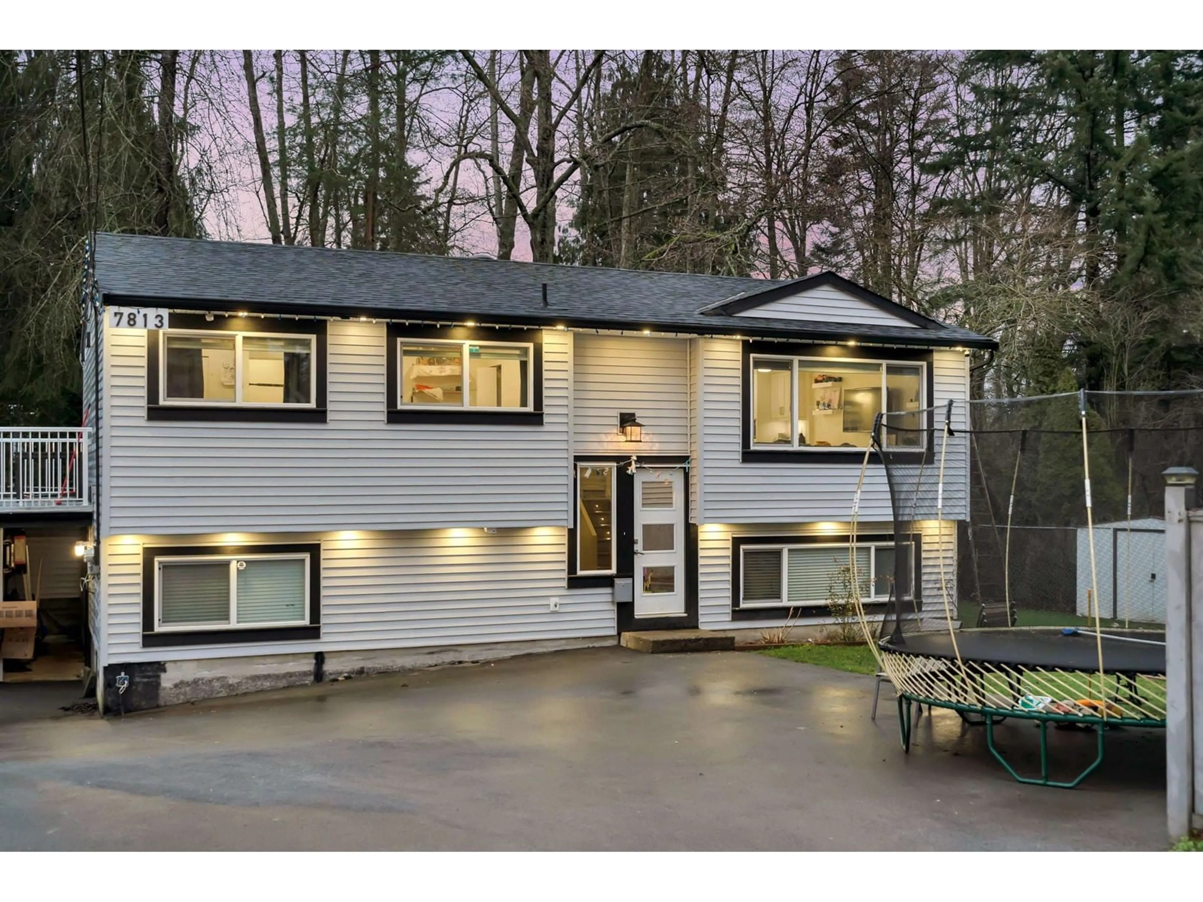 Home with vinyl exterior material, street for 7813 140, Surrey British Columbia V3W5K1