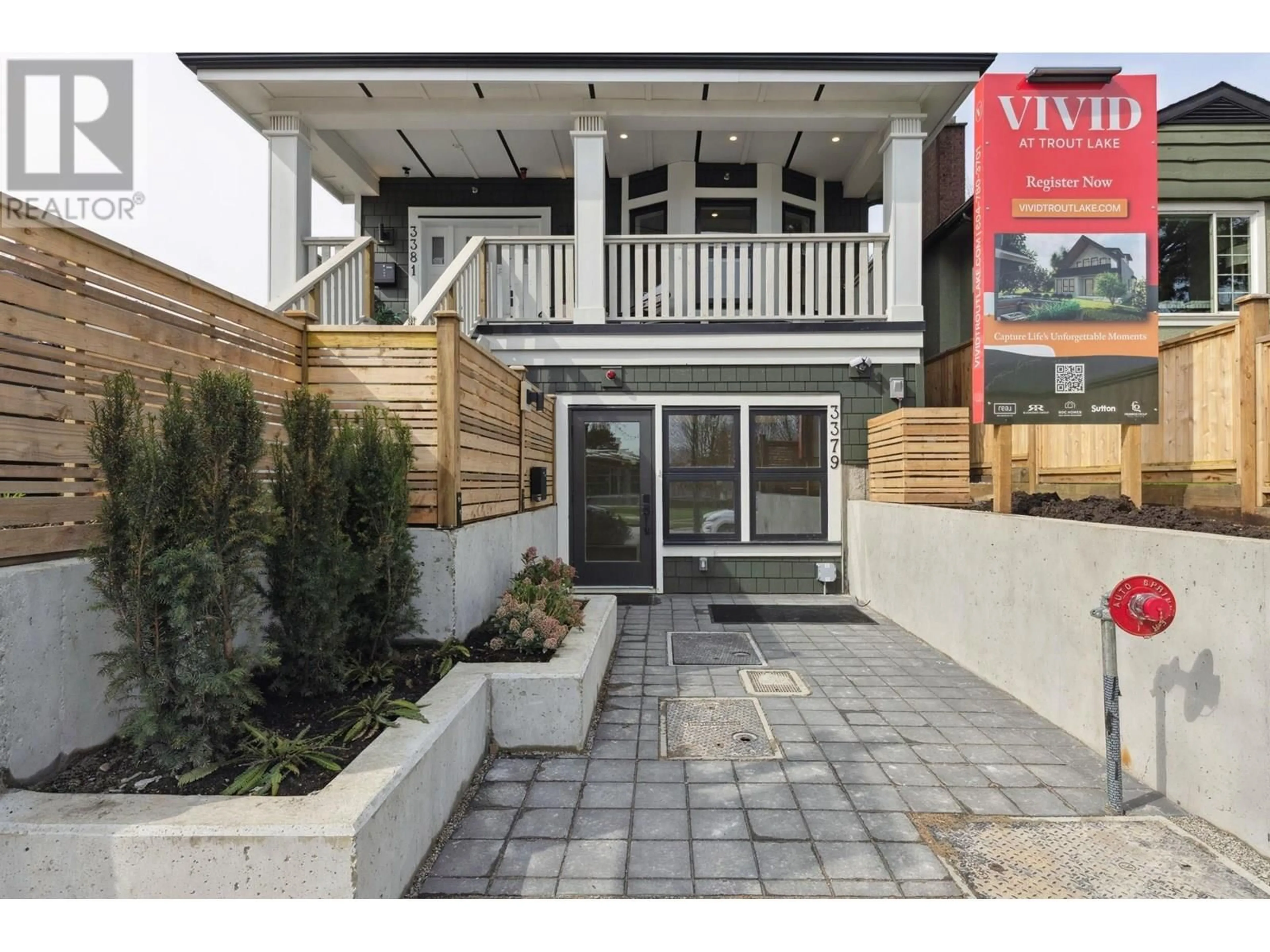 Patio, street for 3379 VICTORIA DRIVE, Vancouver British Columbia V5N4M3