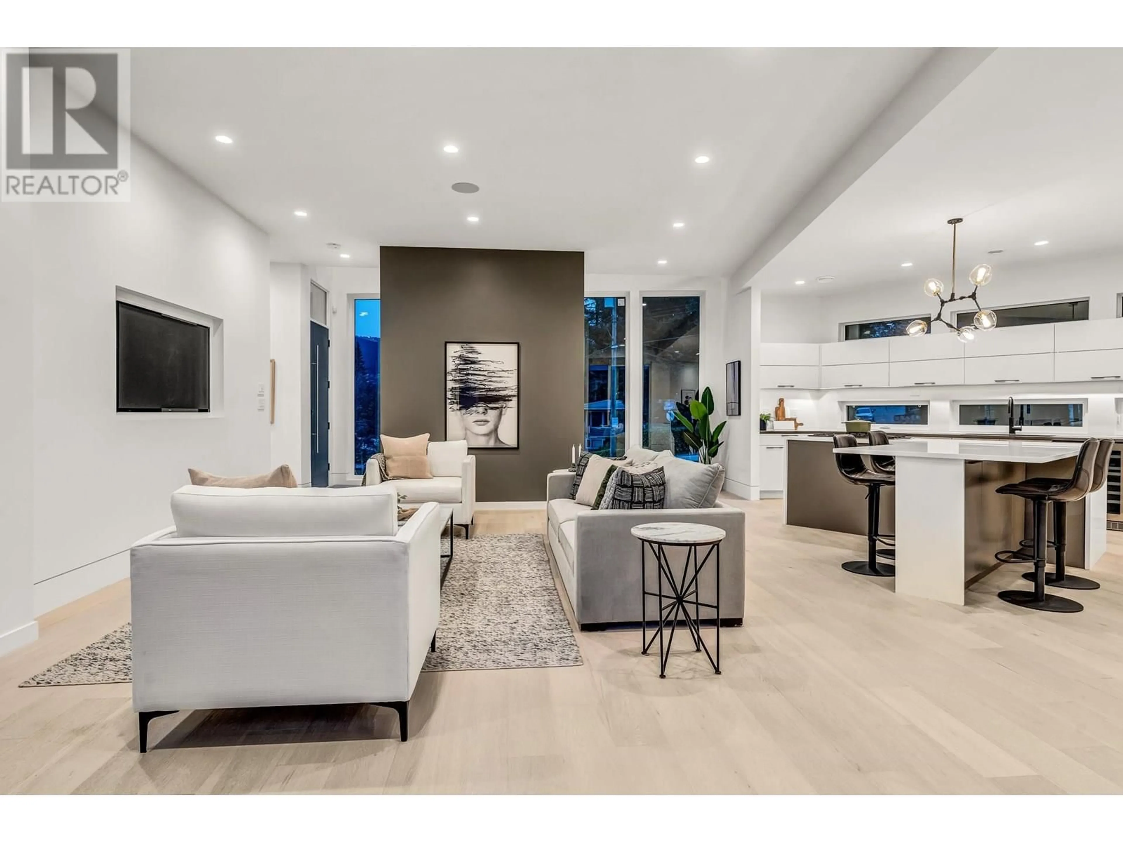 Unknown for 4500 CANTERBURY CRESCENT, North Vancouver British Columbia V7R3N6