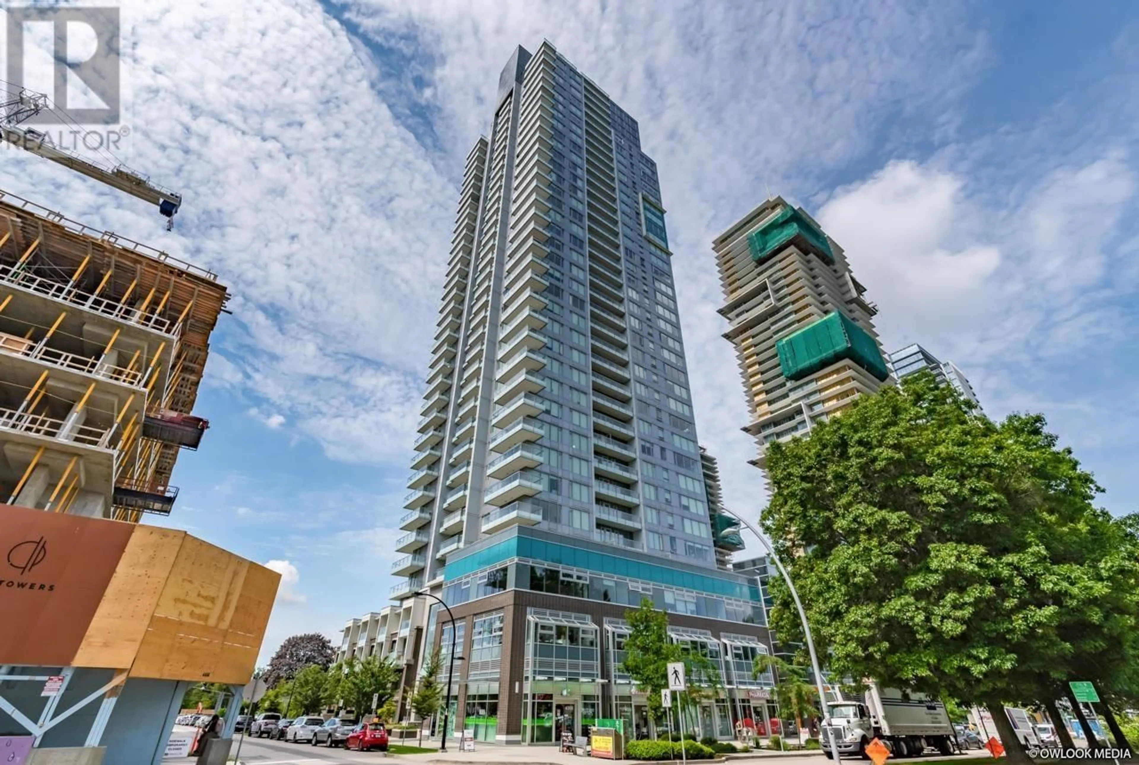 Indoor foyer for 1802 - 6333 SILVER AVENUE, Burnaby British Columbia V5H0C3