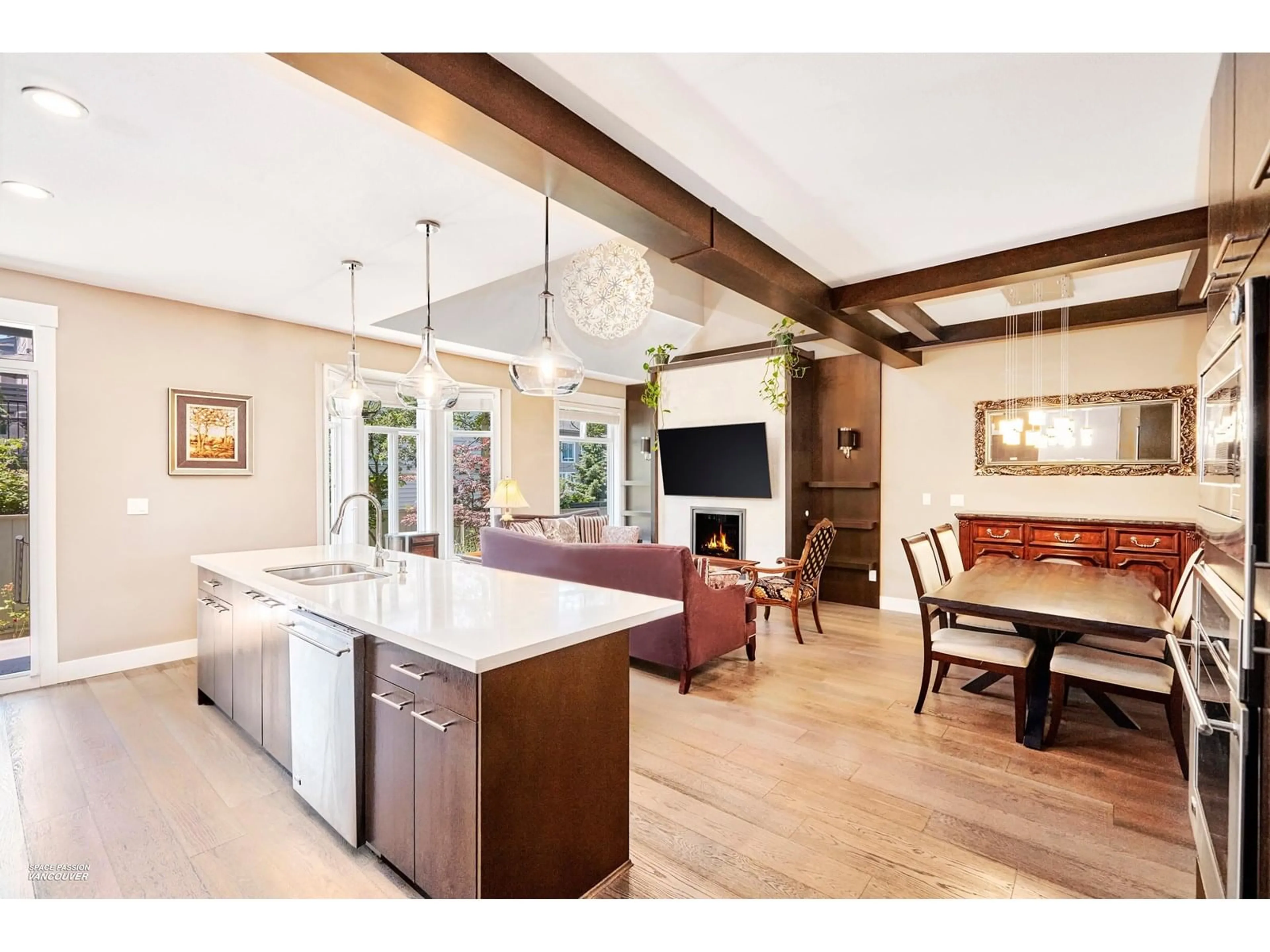 Open concept kitchen, unknown for 41 - 15977 26, Surrey British Columbia V3Z2W7