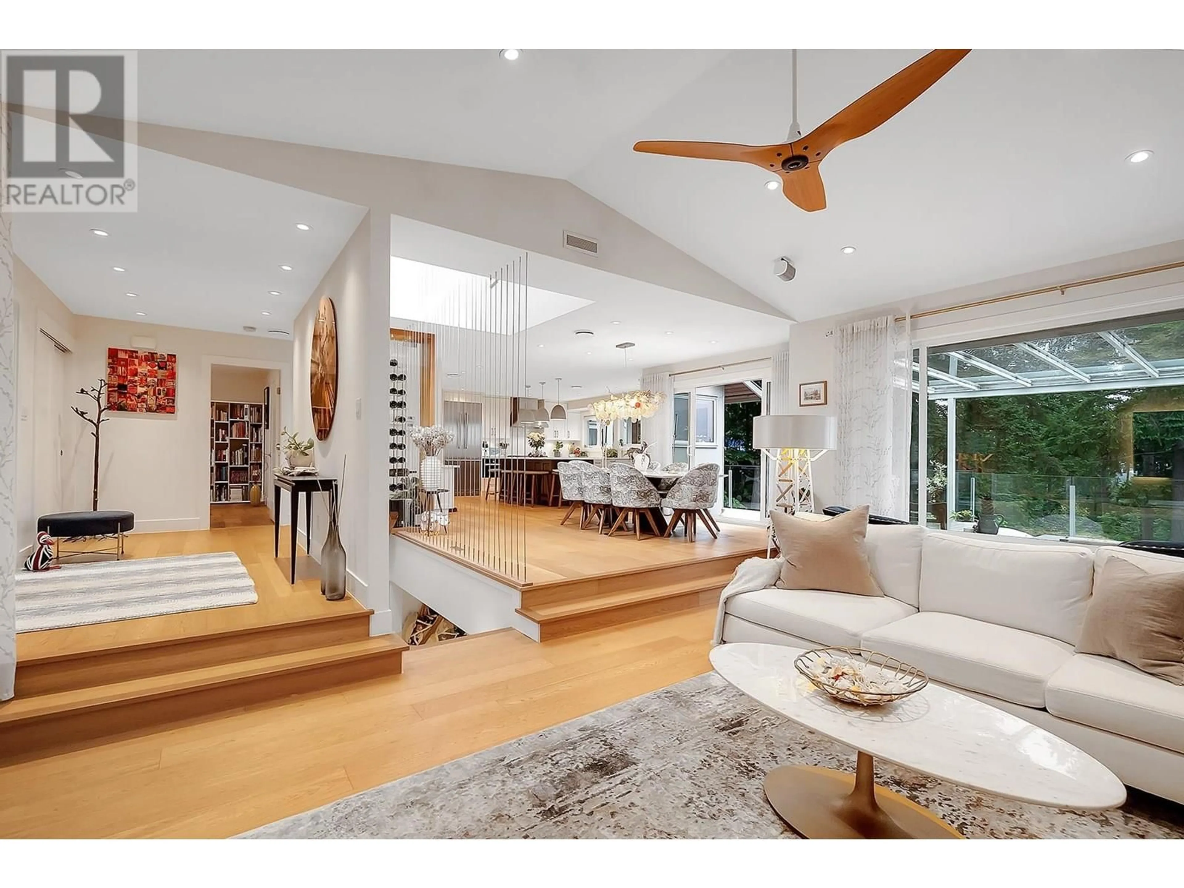 Unknown for 3706 SOUTHRIDGE PLACE, West Vancouver British Columbia V7V3H8