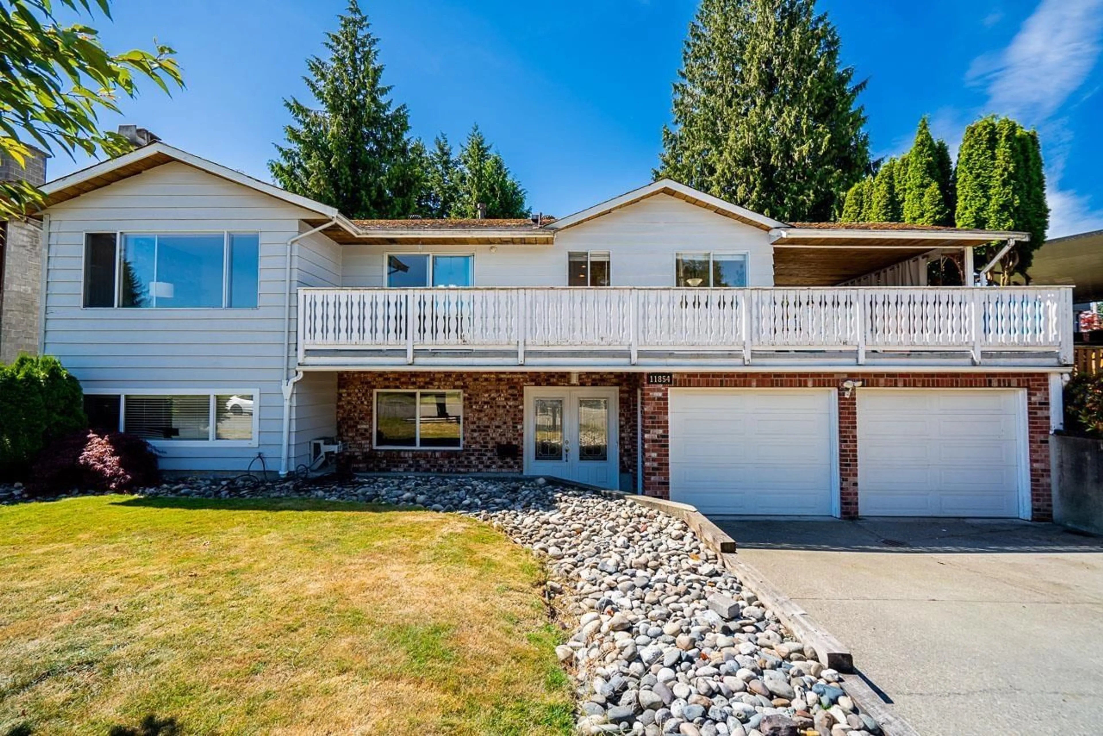 Home with vinyl exterior material, unknown for 11854 83, Delta British Columbia V4C2H5