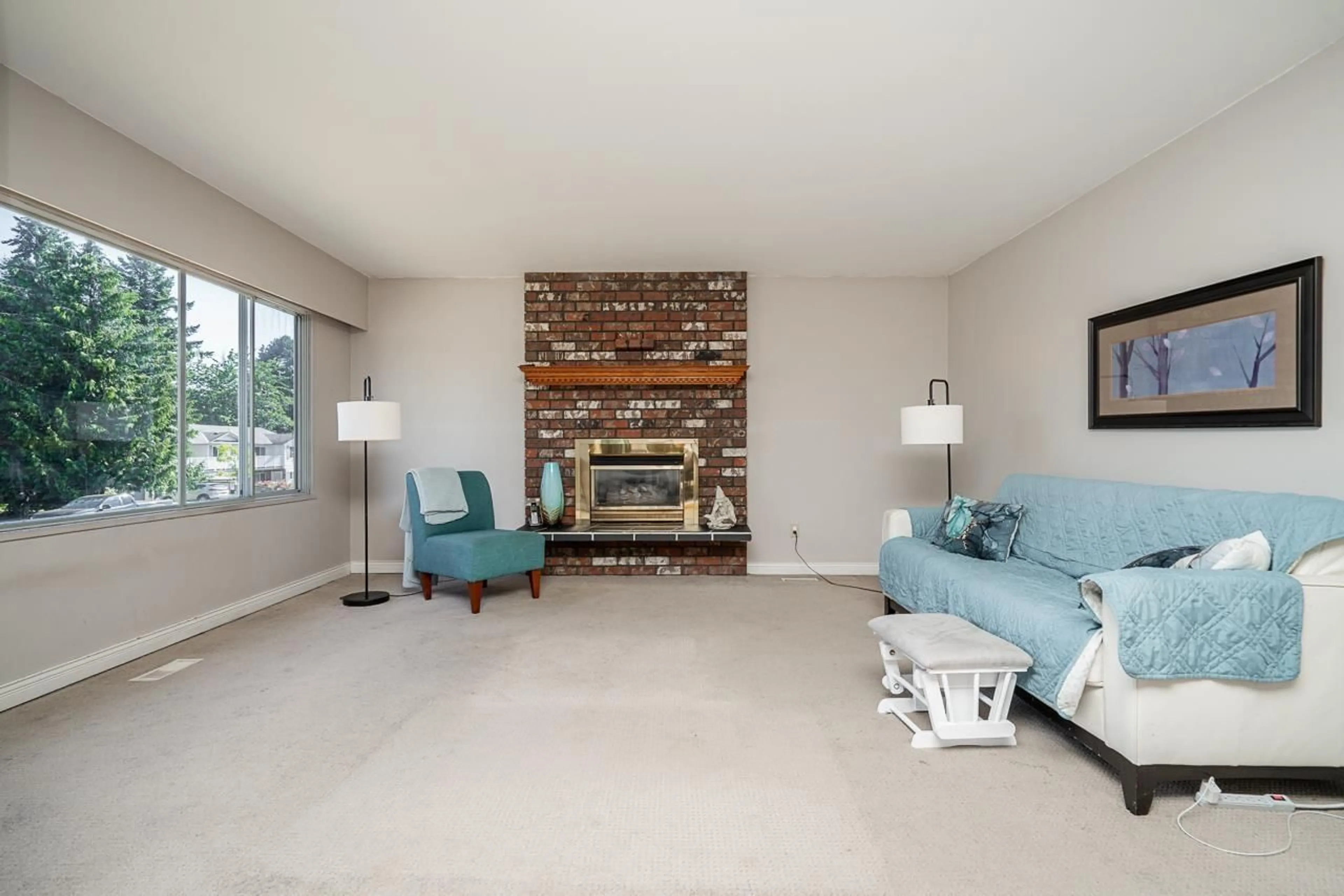 Living room with furniture, unknown for 11854 83, Delta British Columbia V4C2H5
