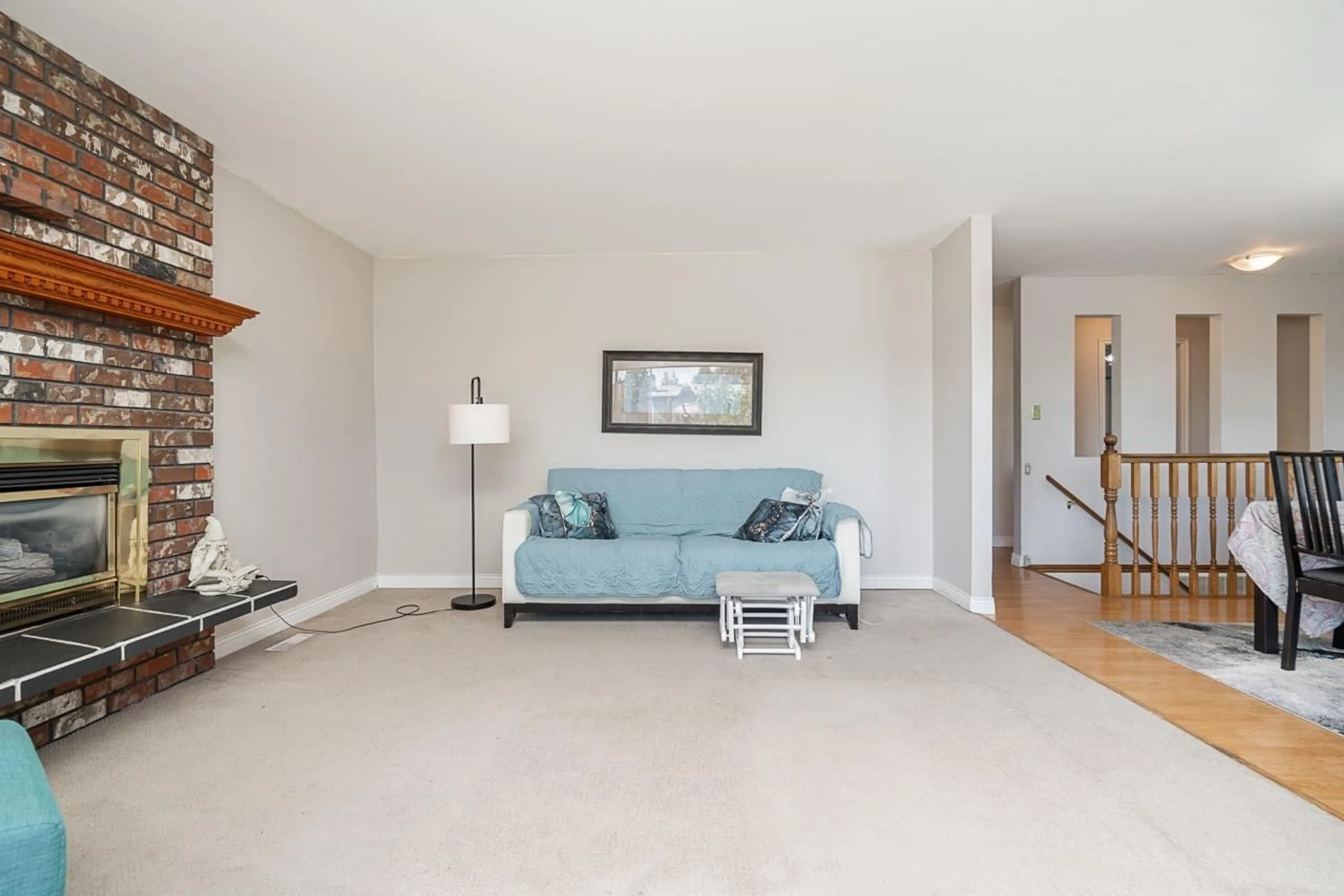Living room with furniture, unknown for 11854 83, Delta British Columbia V4C2H5