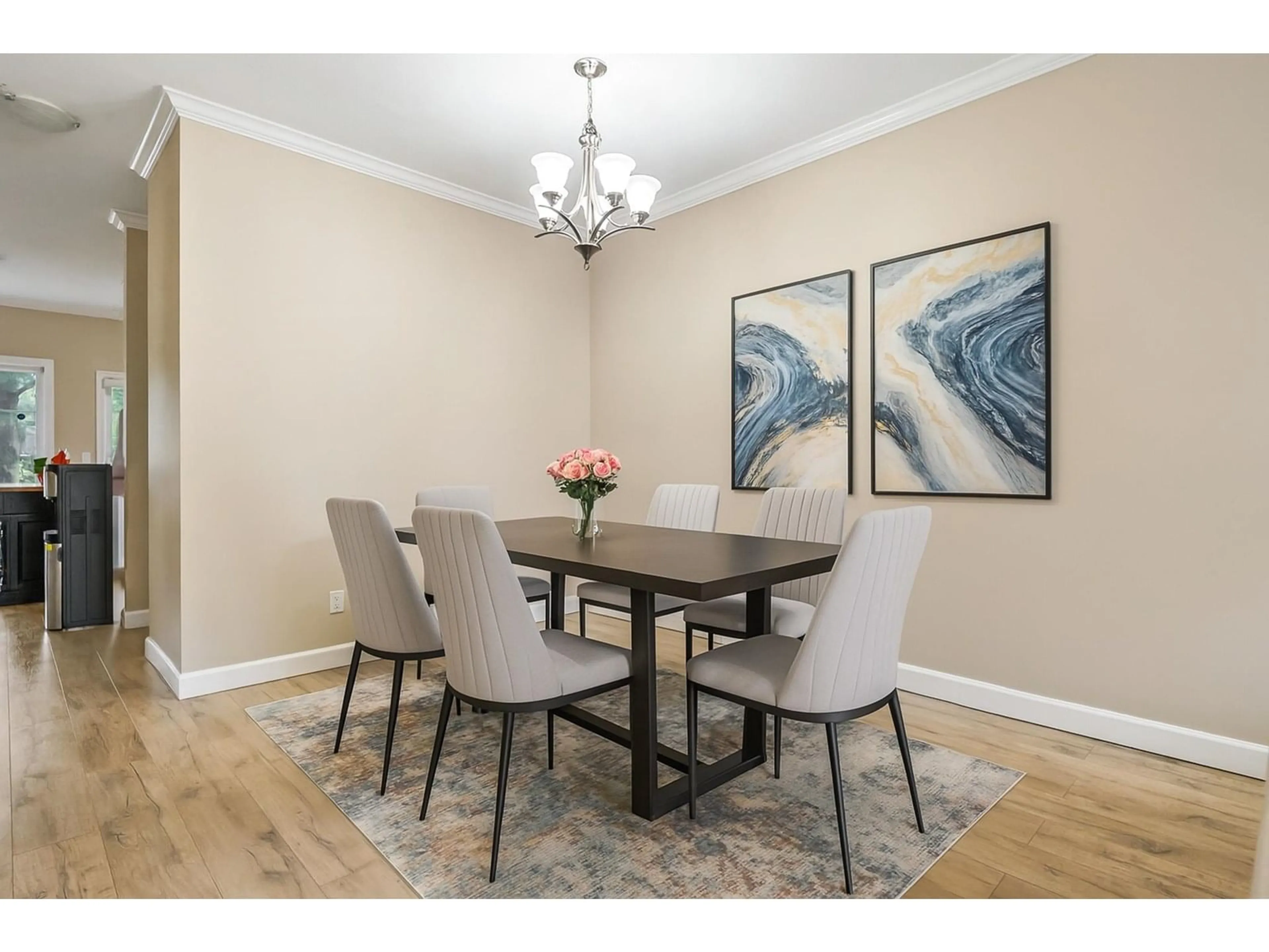 Dining room, wood/laminate floor for 22 - 8633 159, Surrey British Columbia V4N5W1