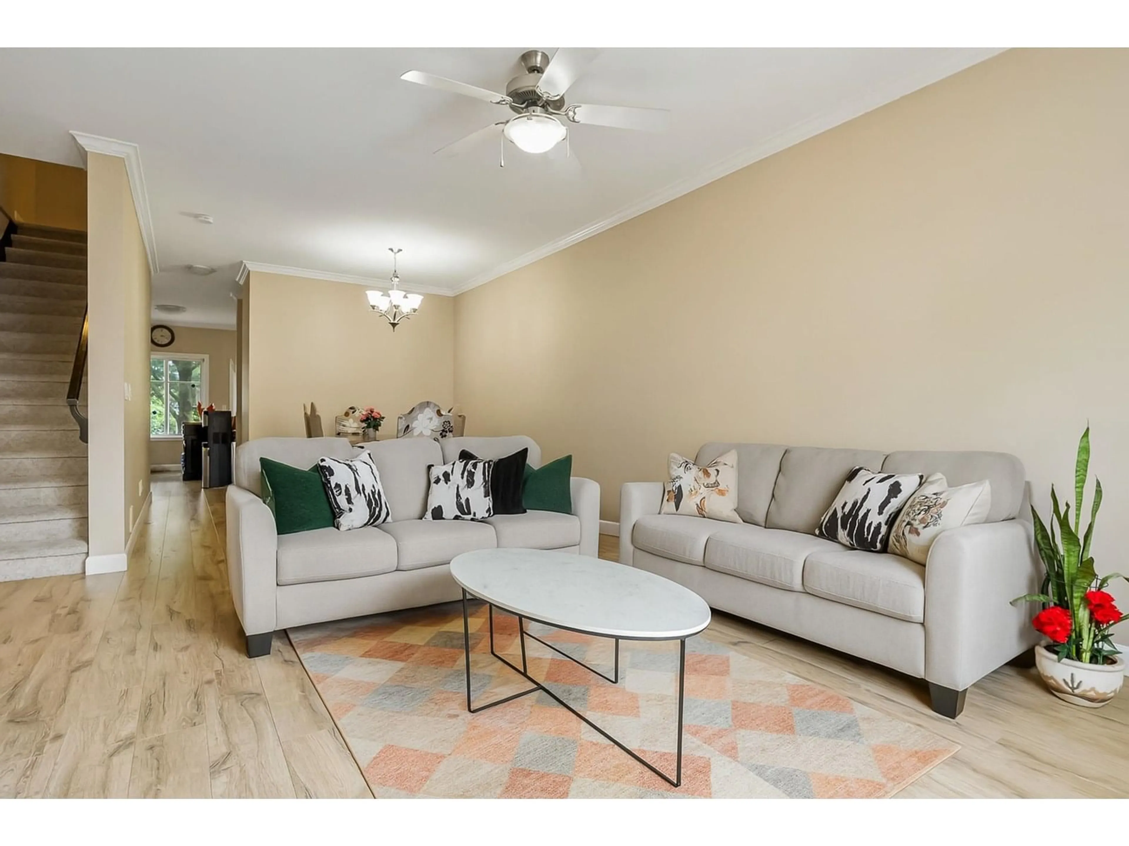 Living room with furniture, unknown for 22 - 8633 159, Surrey British Columbia V4N5W1