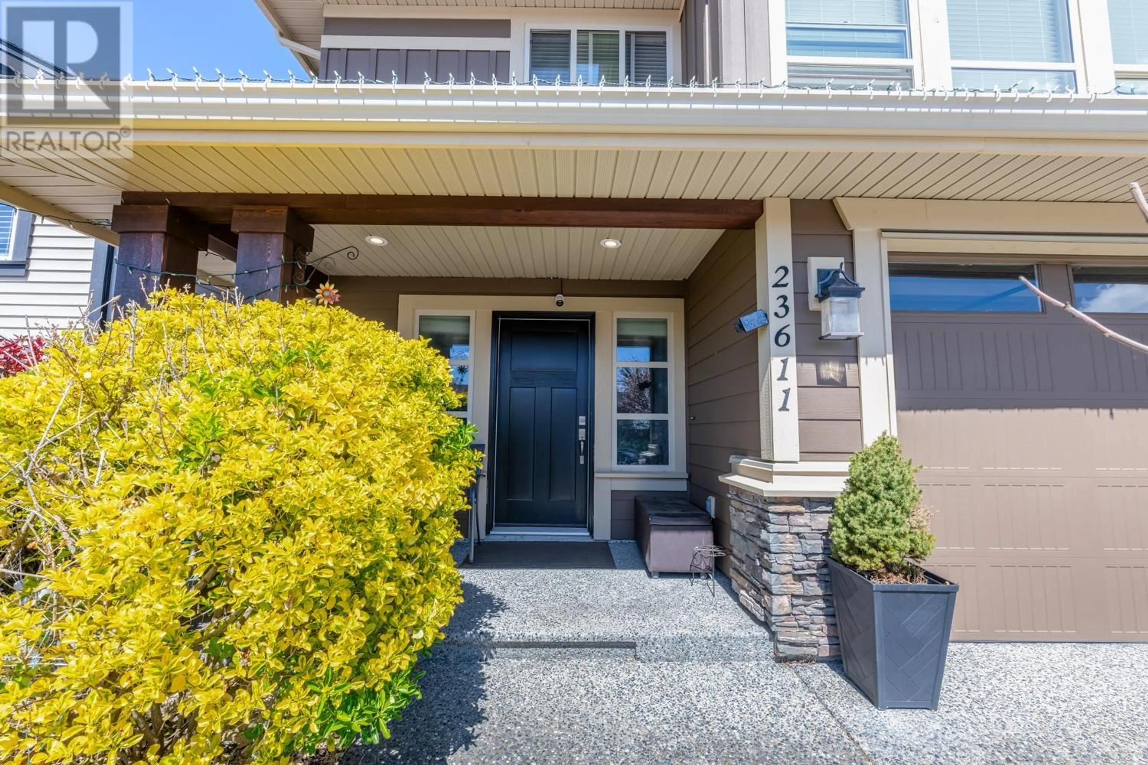Indoor entryway for 23611 BRYANT DRIVE, Maple Ridge British Columbia V4R0B7