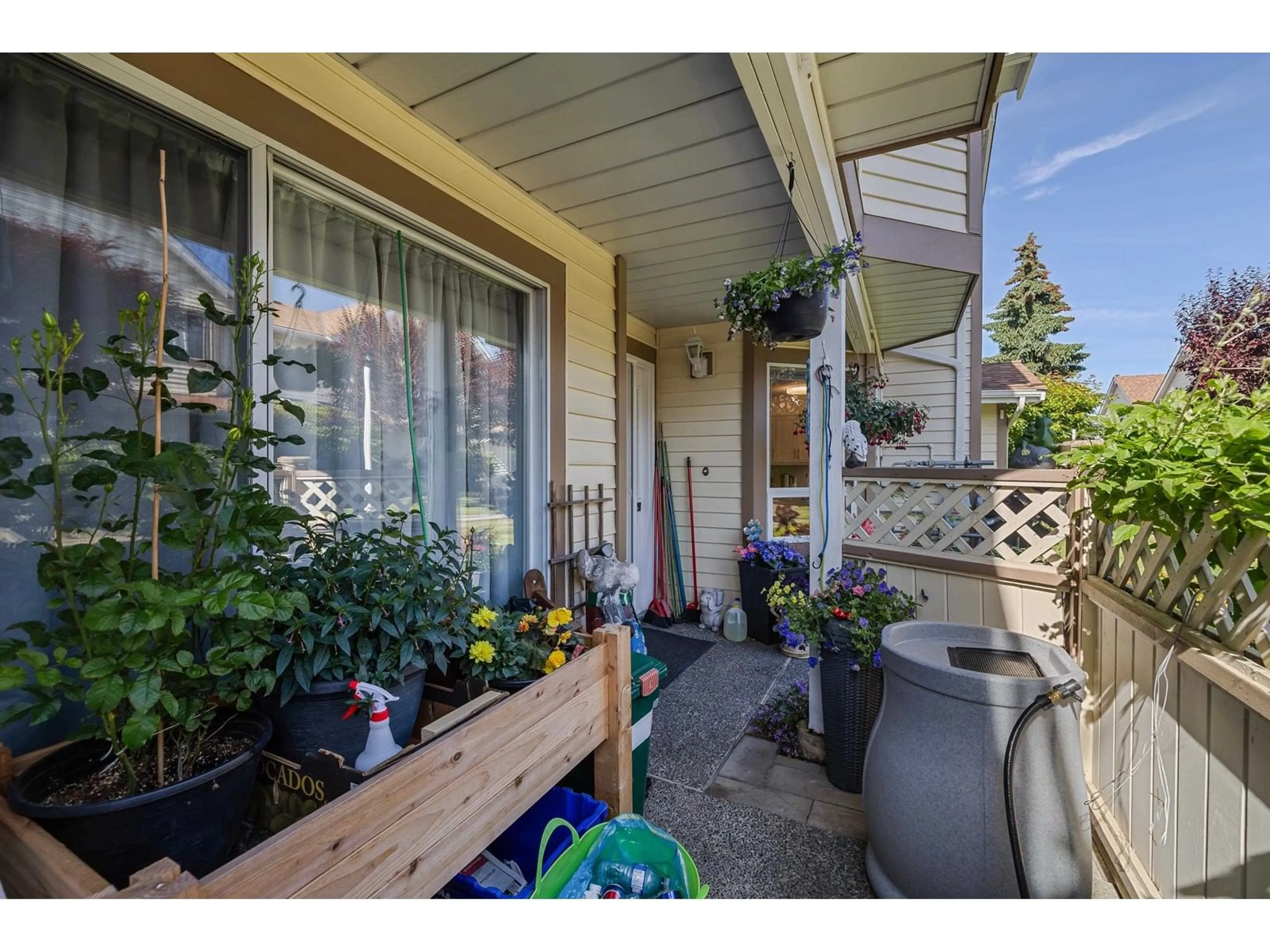 Patio, street for 39 - 9271 122ND, Surrey British Columbia V3V7R4