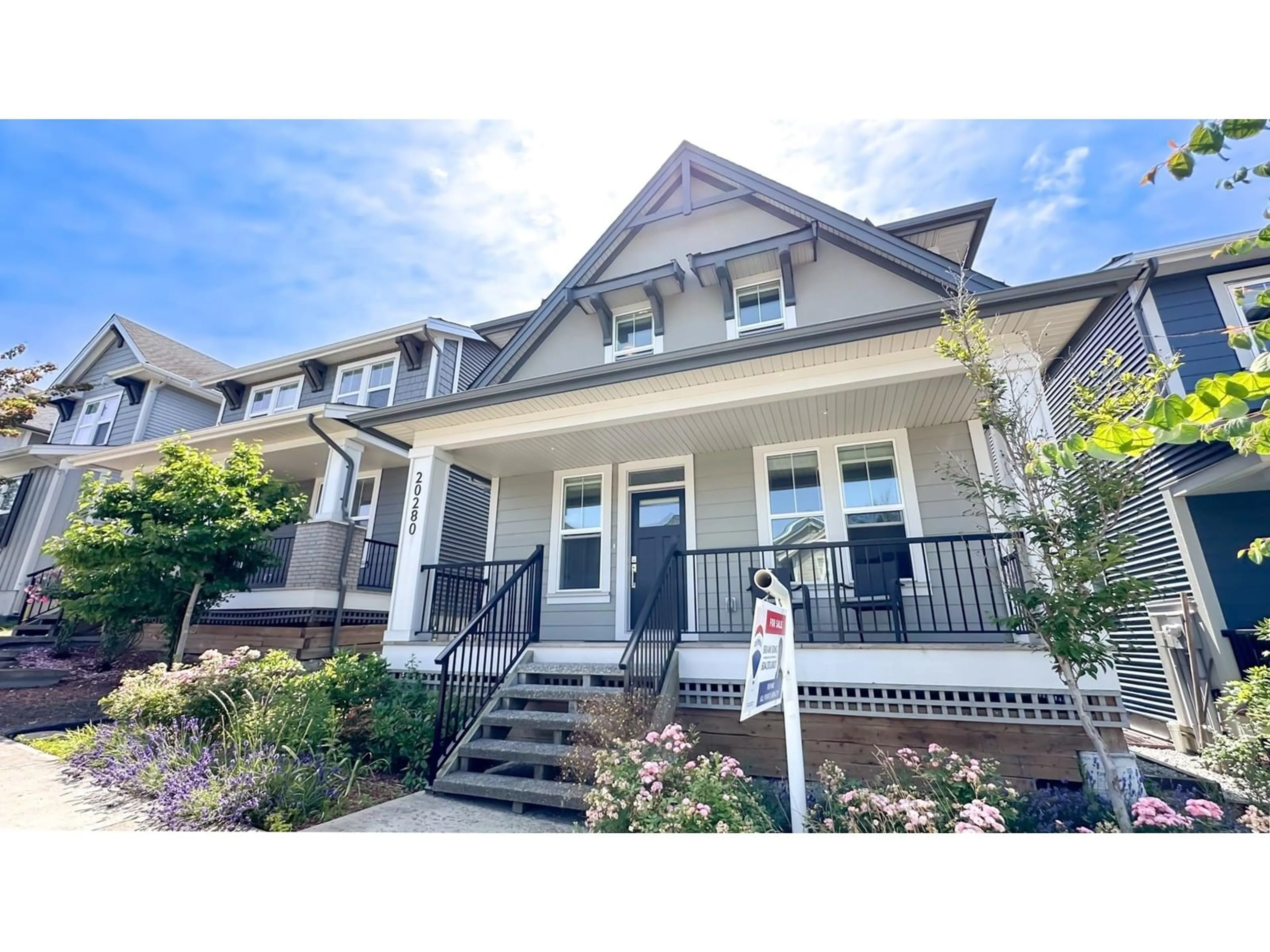 Home with vinyl exterior material, street for 20280 82A, Langley British Columbia V2Y0Z1