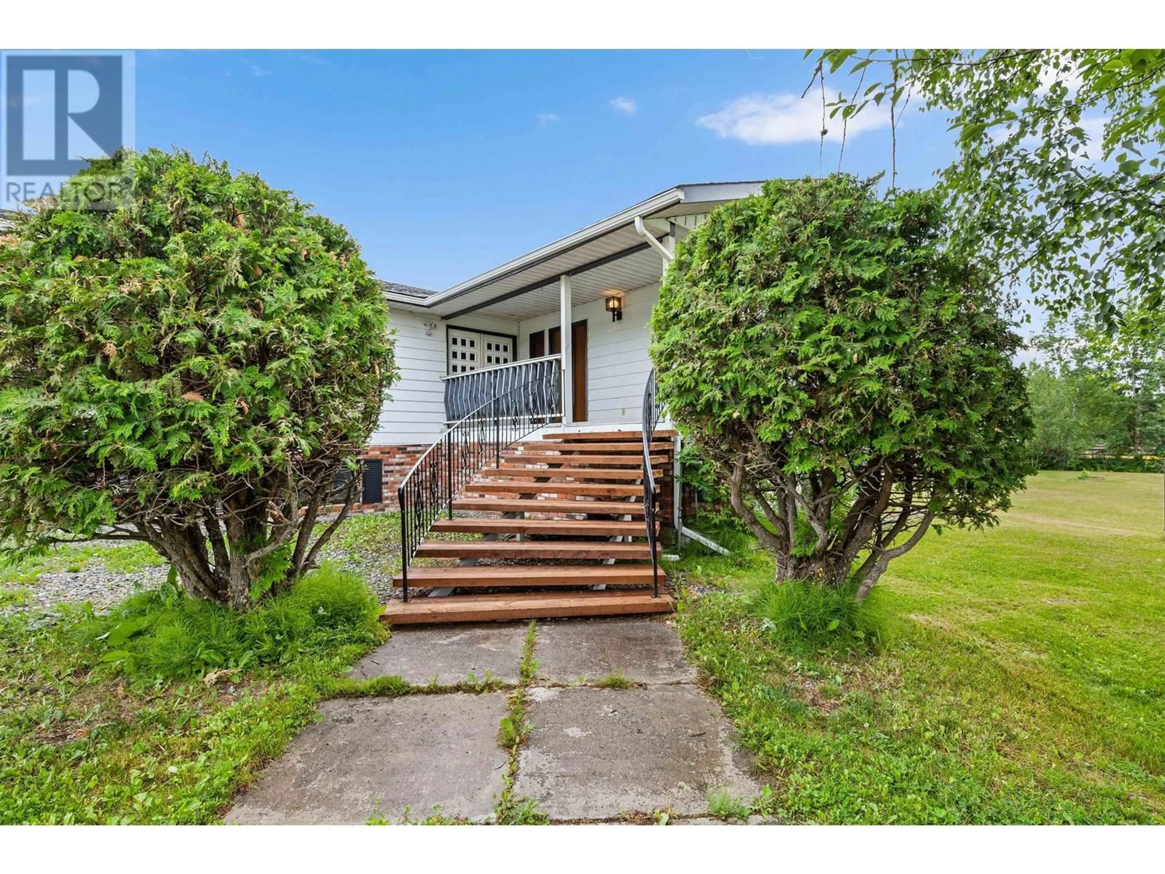 A pic from outside/outdoor area/front of a property/back of a property/a pic from drone, street for 7550 POOLEY ROAD, Prince George British Columbia V2N5W4