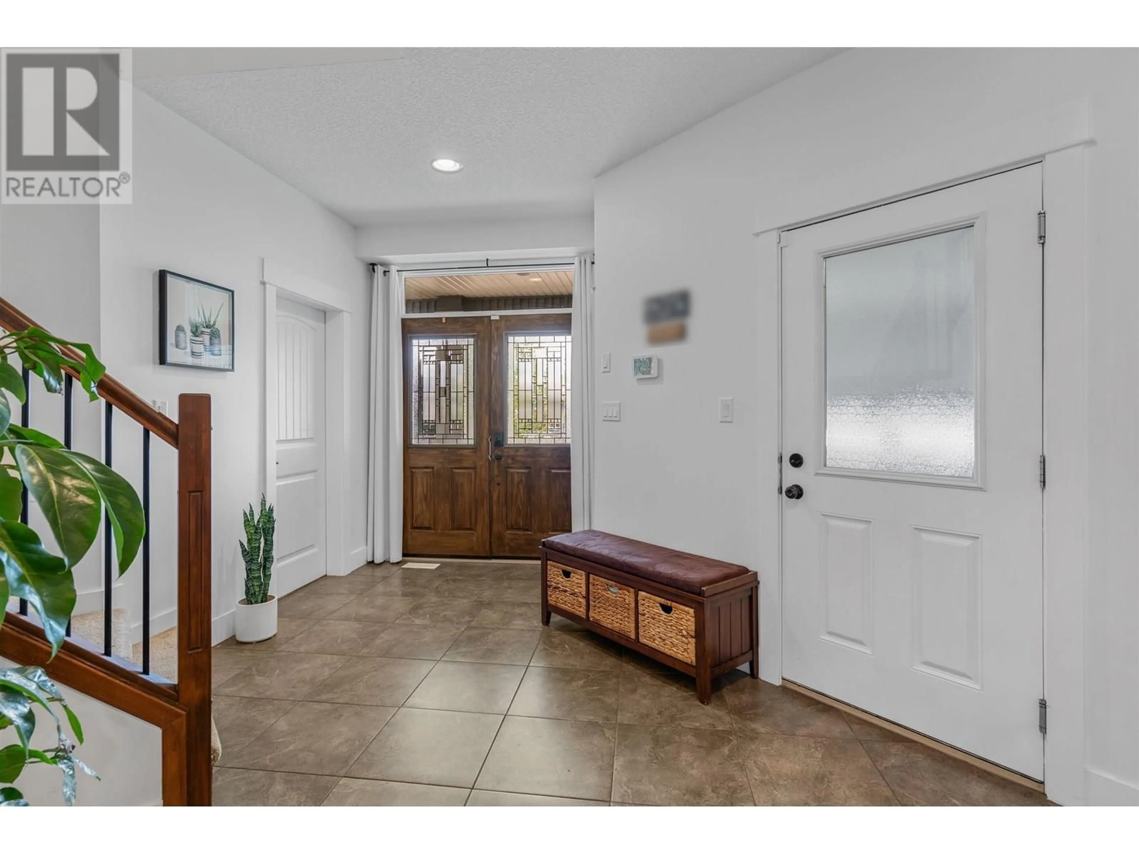 Indoor entryway for 7647 EASTVIEW STREET, Prince George British Columbia V2N6X9