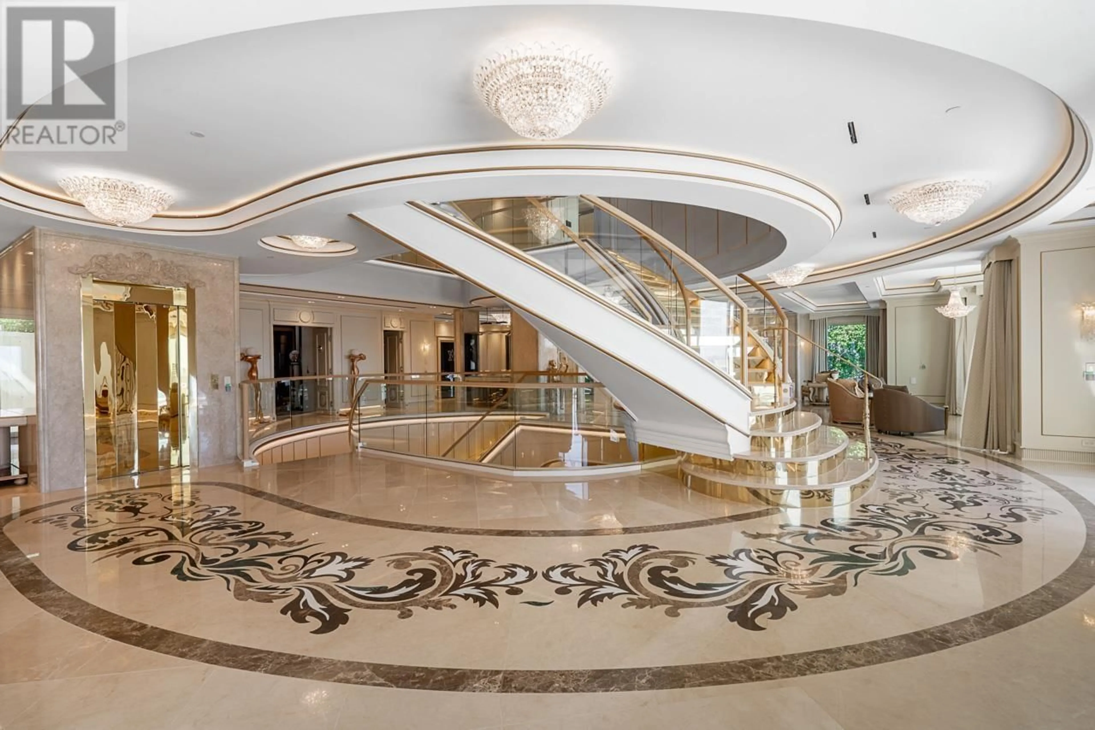 Lobby for 1121 CRESTLINE ROAD, West Vancouver British Columbia V7S2E3