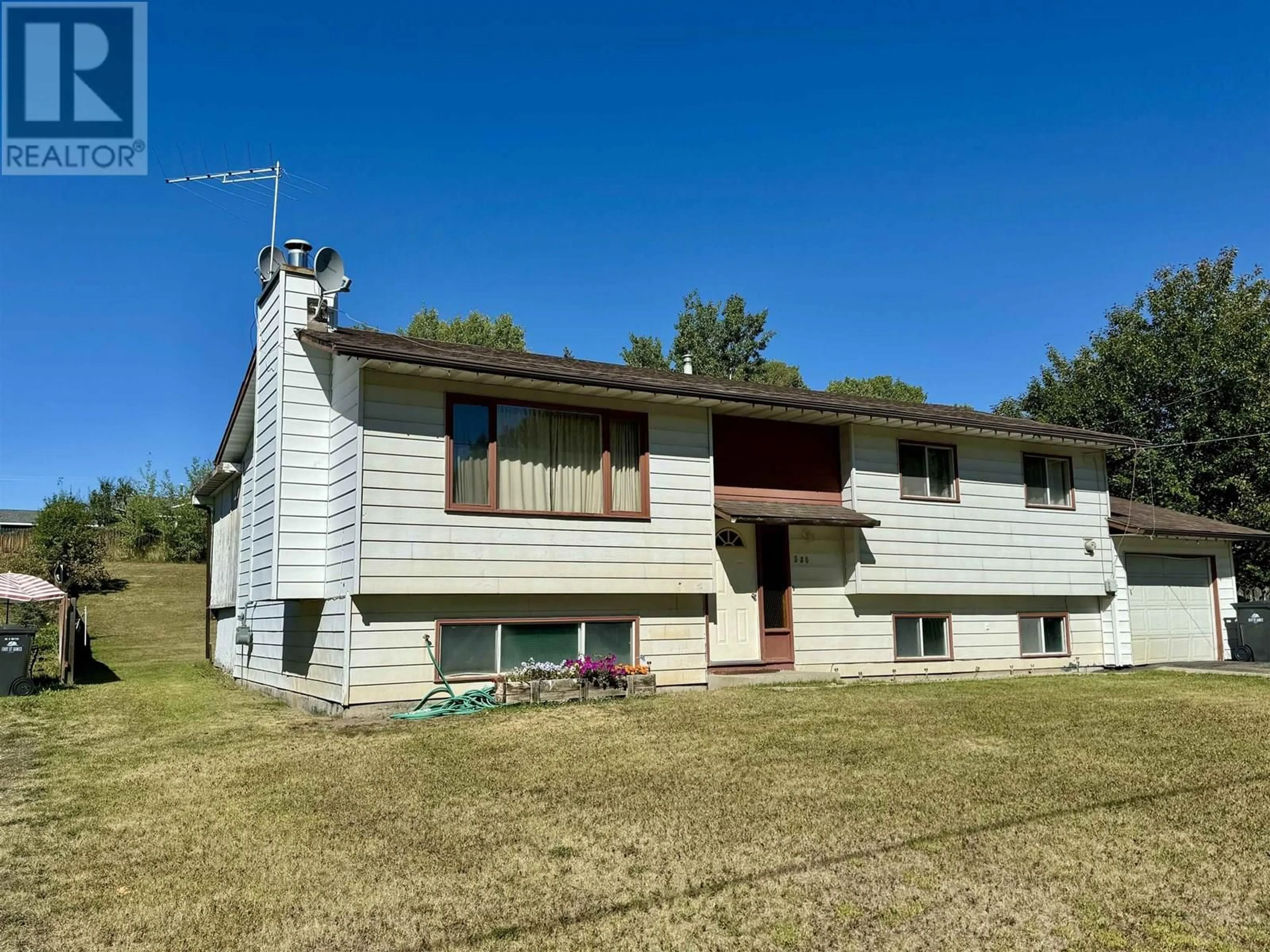 A pic from outside/outdoor area/front of a property/back of a property/a pic from drone, building for 530 ASH STREET, Fort St. James British Columbia V0J1P0
