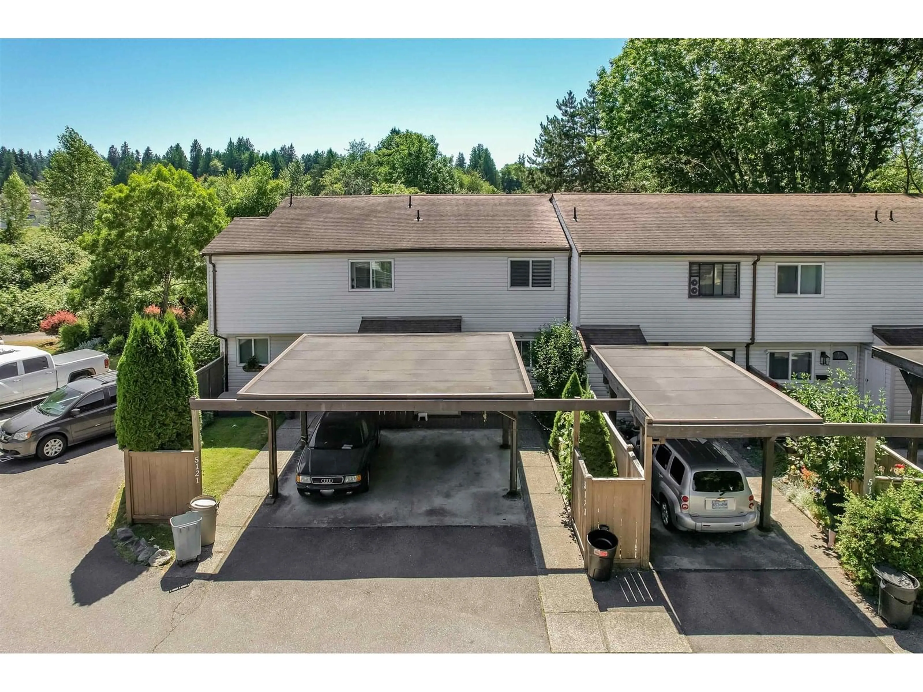 A pic from outside/outdoor area/front of a property/back of a property/a pic from drone, street for 5123 203, Langley British Columbia V3A1V6