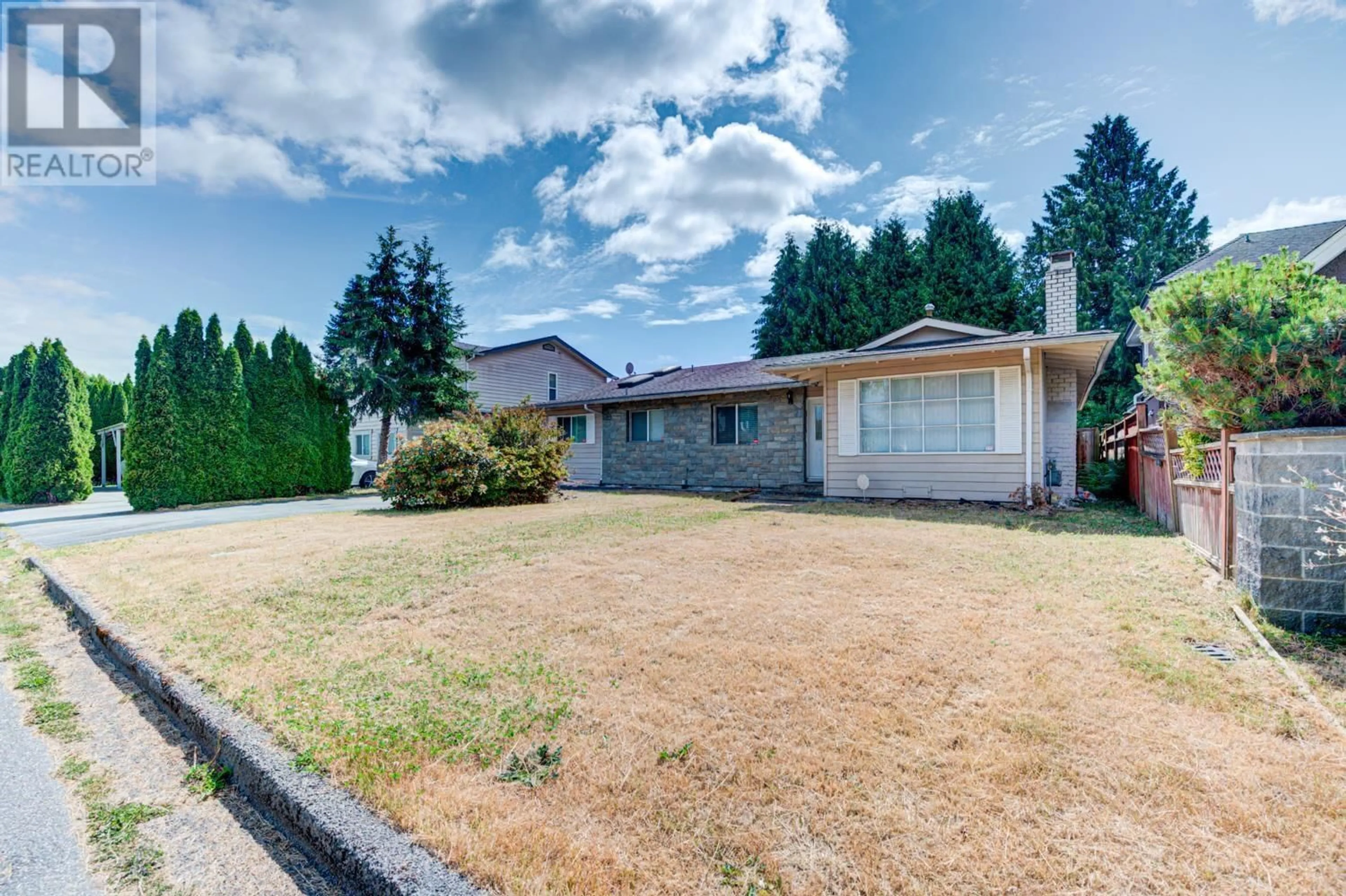 A pic from outside/outdoor area/front of a property/back of a property/a pic from drone, street for 6540 CAMSELL CRESCENT, Richmond British Columbia V7C2M7