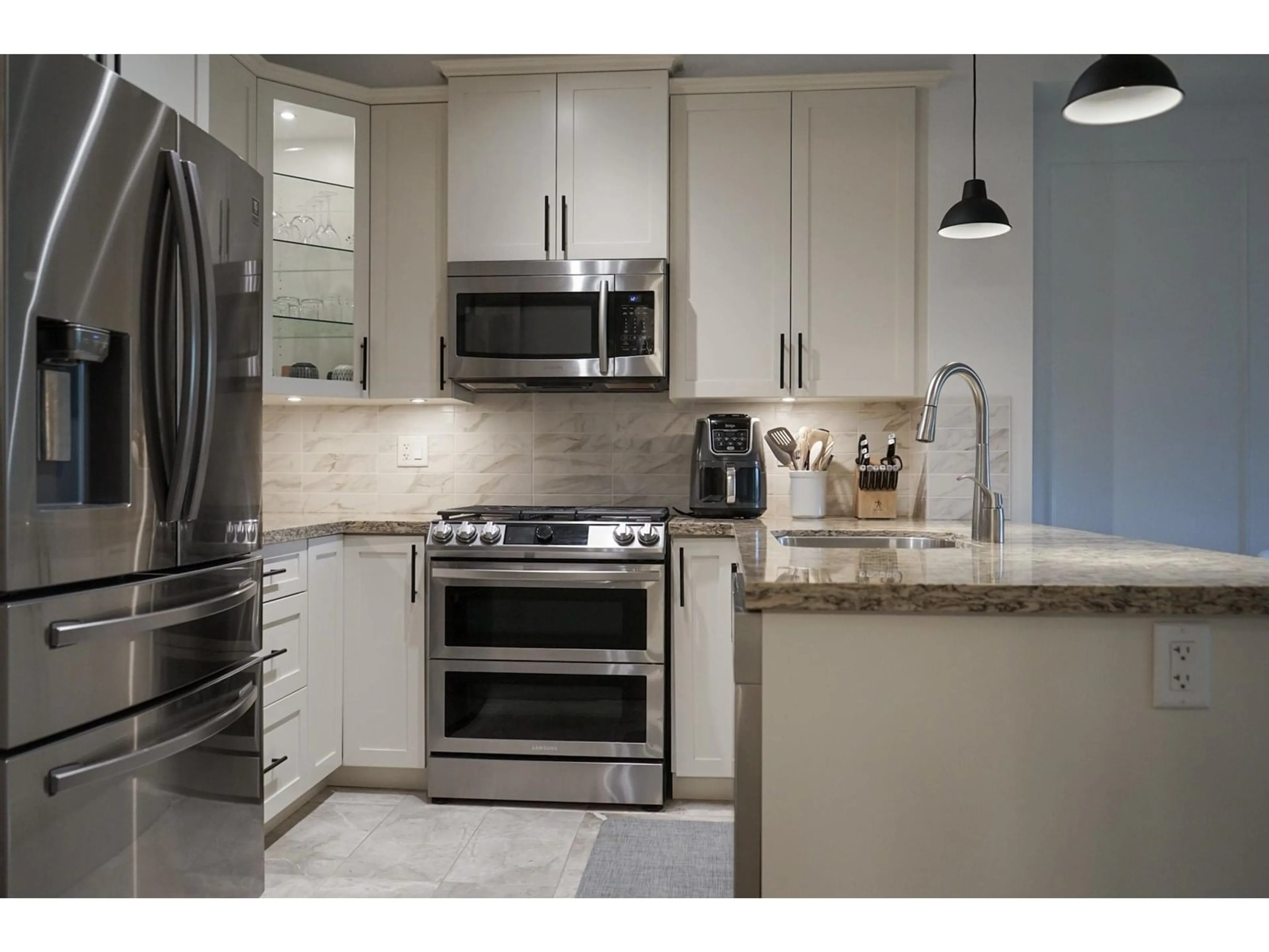 Unknown for 402 - 8558 202B, Langley British Columbia V2Y3L4