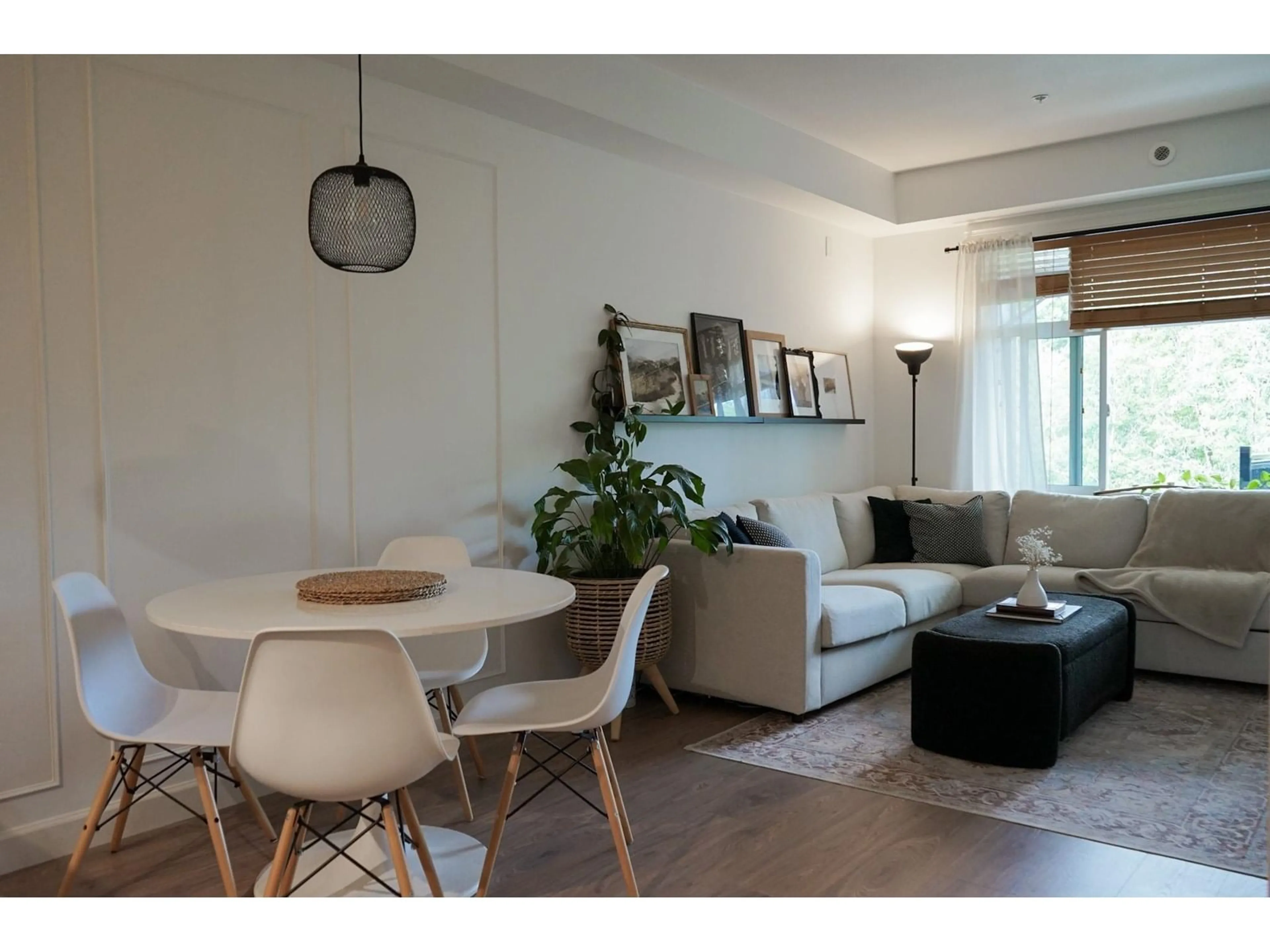 Living room with furniture, unknown for 402 - 8558 202B, Langley British Columbia V2Y3L4
