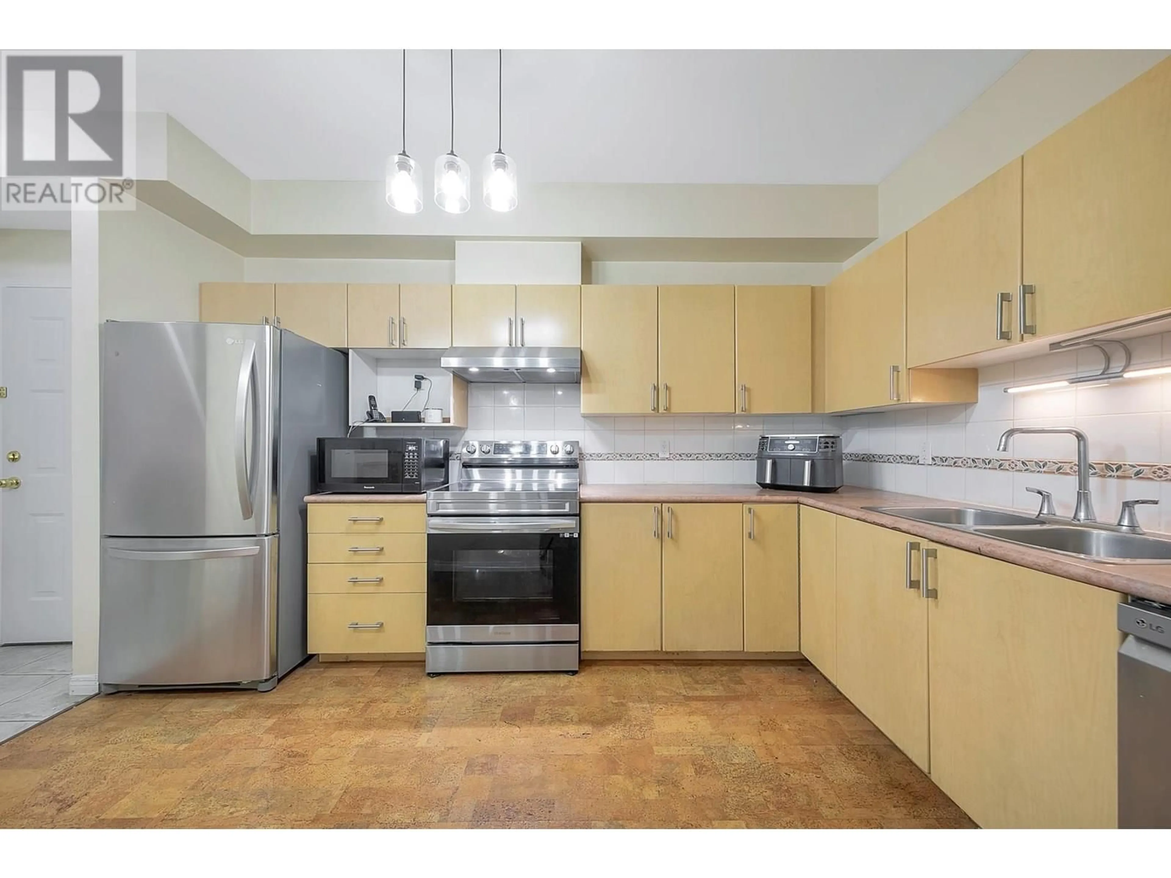 Standard kitchen, unknown for 202 - 83 STAR CRESCENT, New Westminster British Columbia V3M6X8