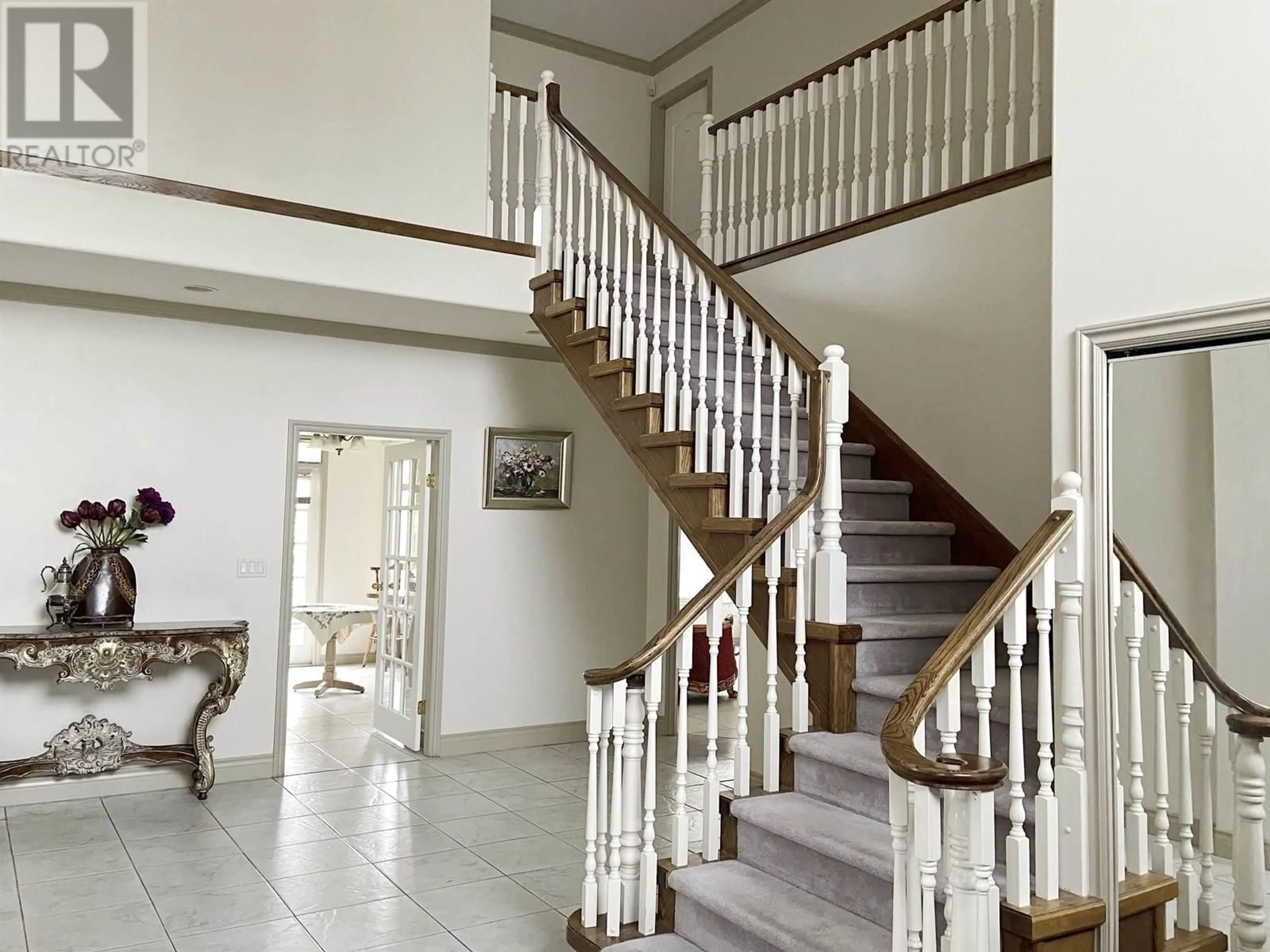 Indoor foyer for 9271 DESMOND ROAD, Richmond British Columbia V7E1P7