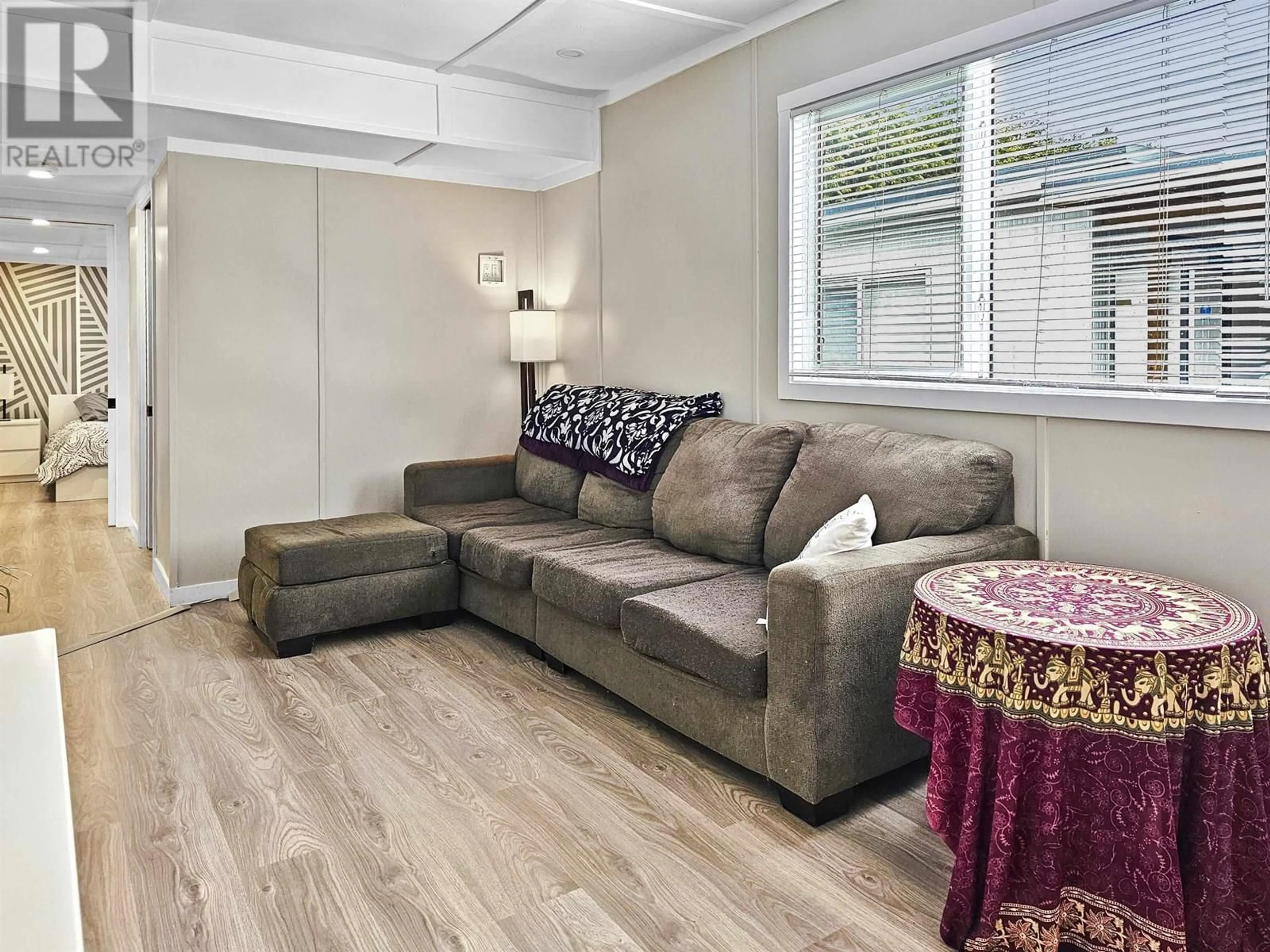 Living room with furniture, unknown for 19 - 39768 GOVERNMENT ROAD, Squamish British Columbia V8B0G3