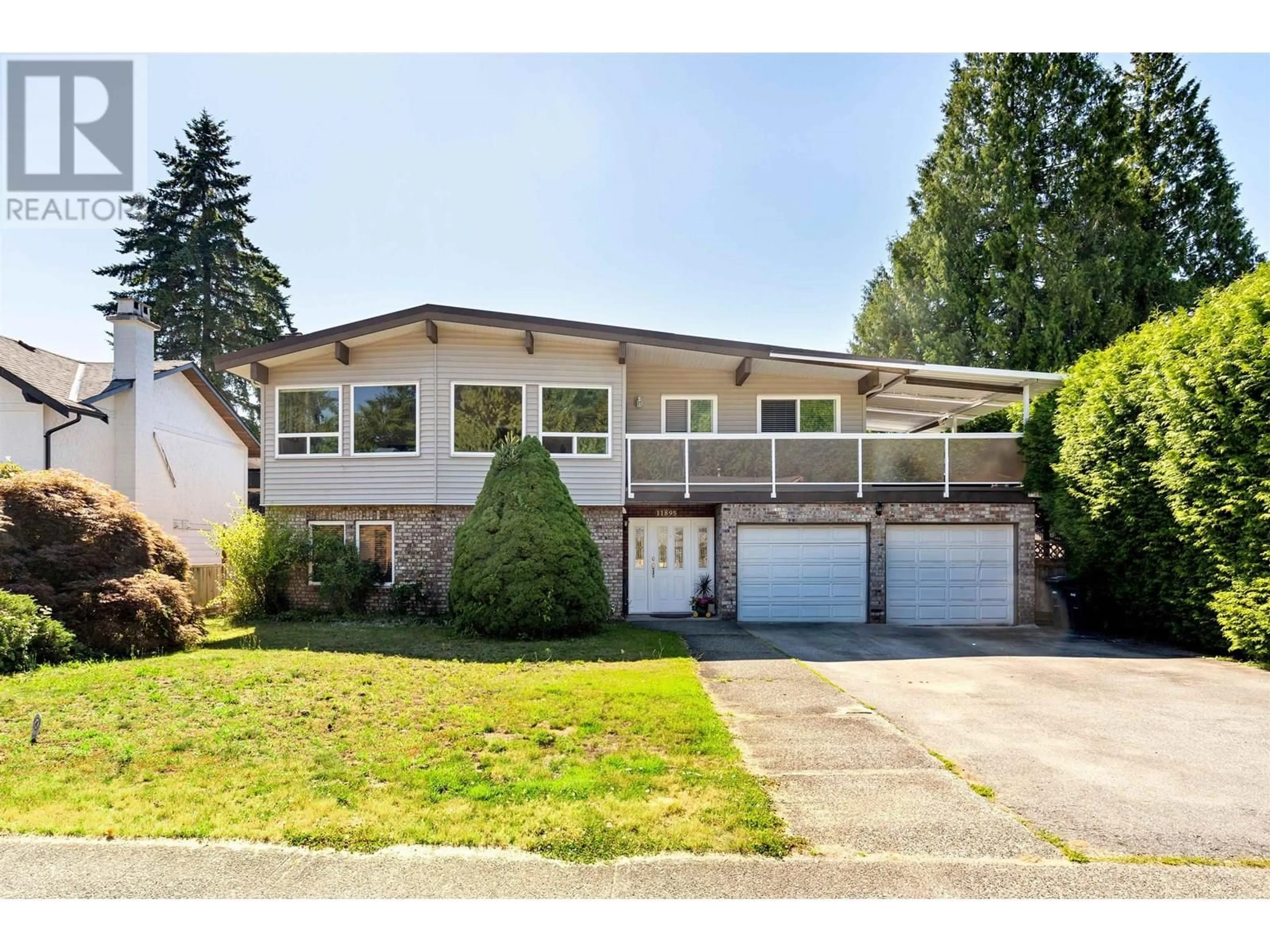 Home with vinyl exterior material, street for 11895 195B STREET, Pitt Meadows British Columbia V3Y1L2