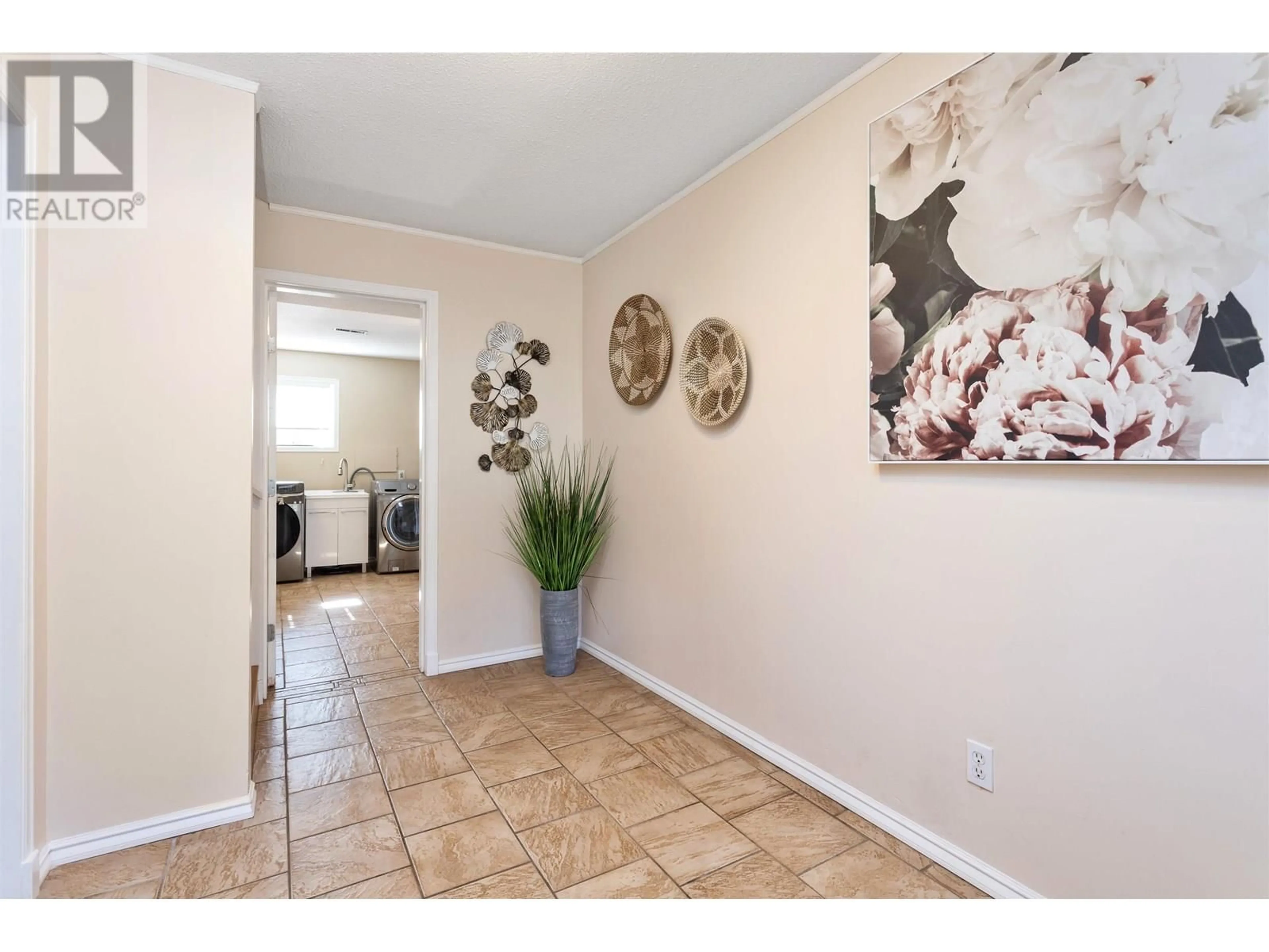 Indoor entryway for 11895 195B STREET, Pitt Meadows British Columbia V3Y1L2