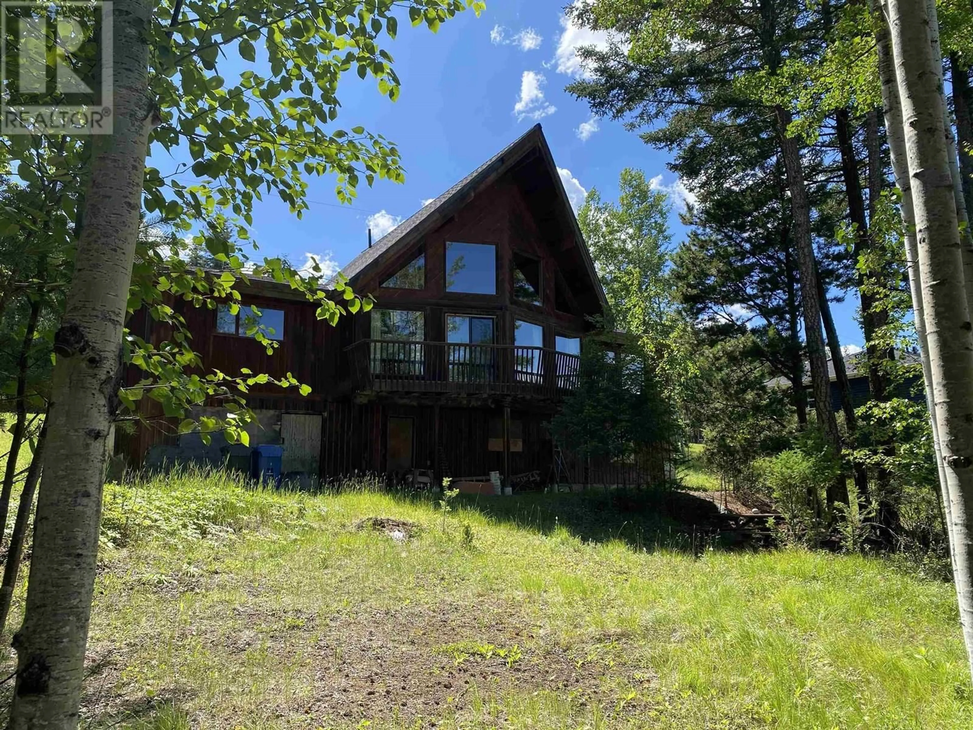 A pic from outside/outdoor area/front of a property/back of a property/a pic from drone, unknown for 5267 MACKAY CRESCENT, 108 Mile Ranch British Columbia V0K2Z0