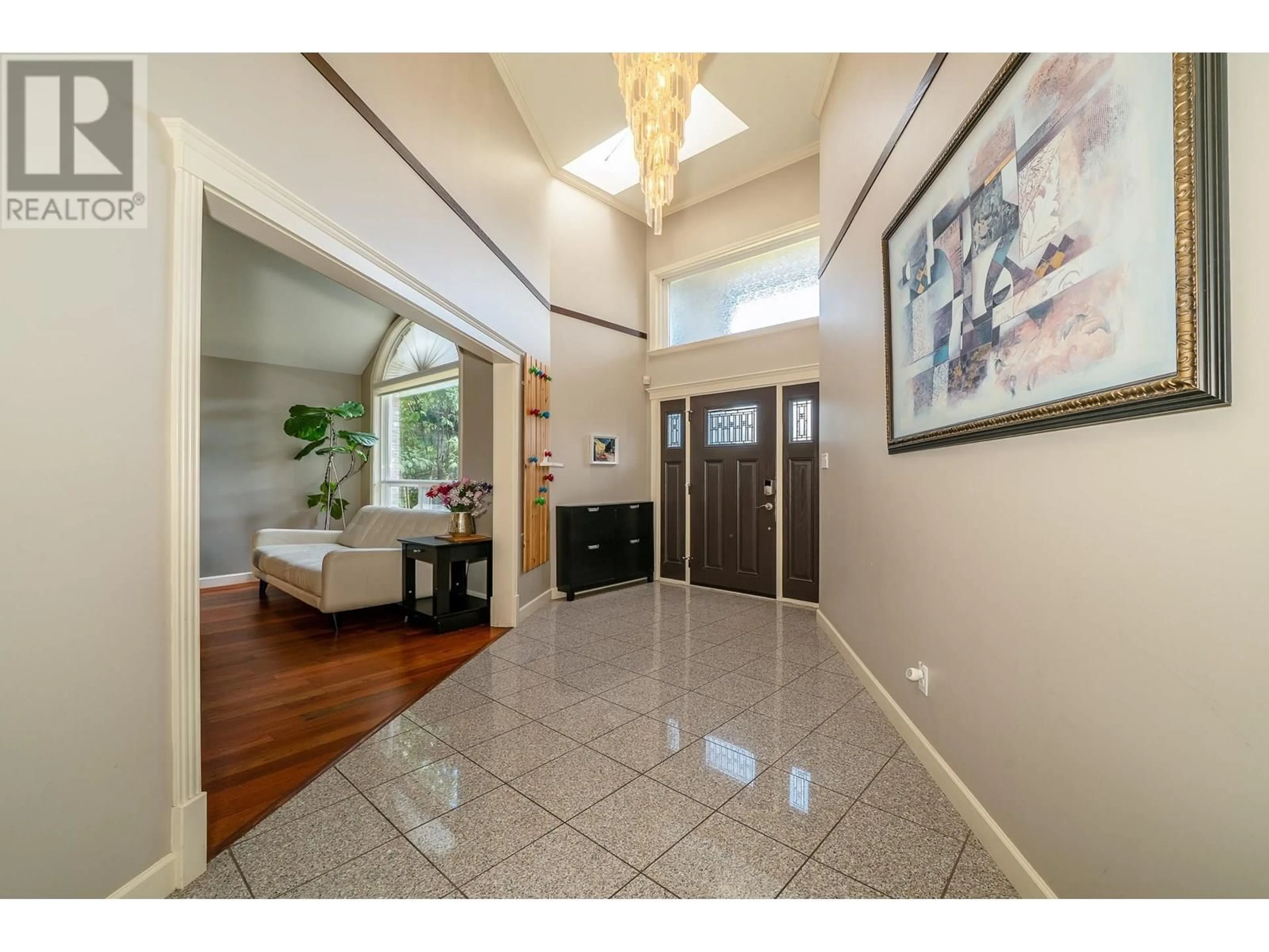 Indoor foyer for 5491 LACKNER CRESCENT, Richmond British Columbia V7E6A4